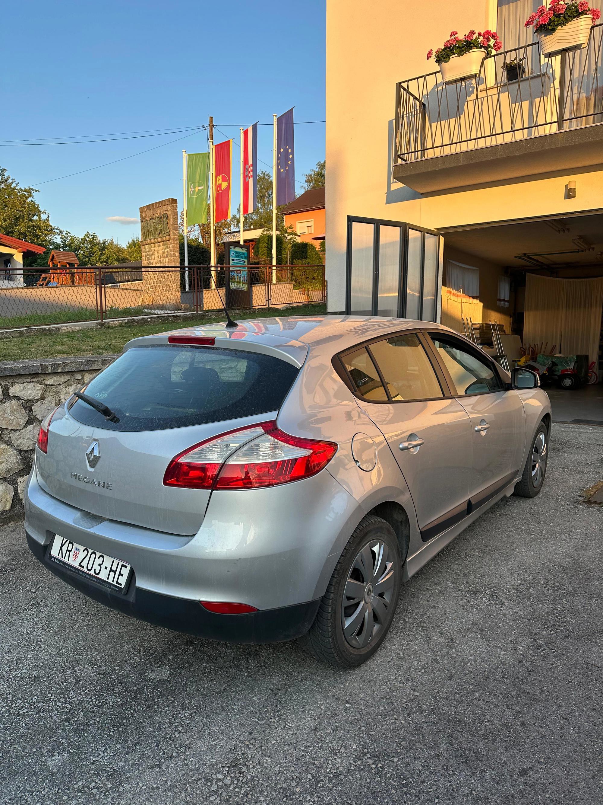 Renault Megane 1,6 16V, pogled izvana - slika 2