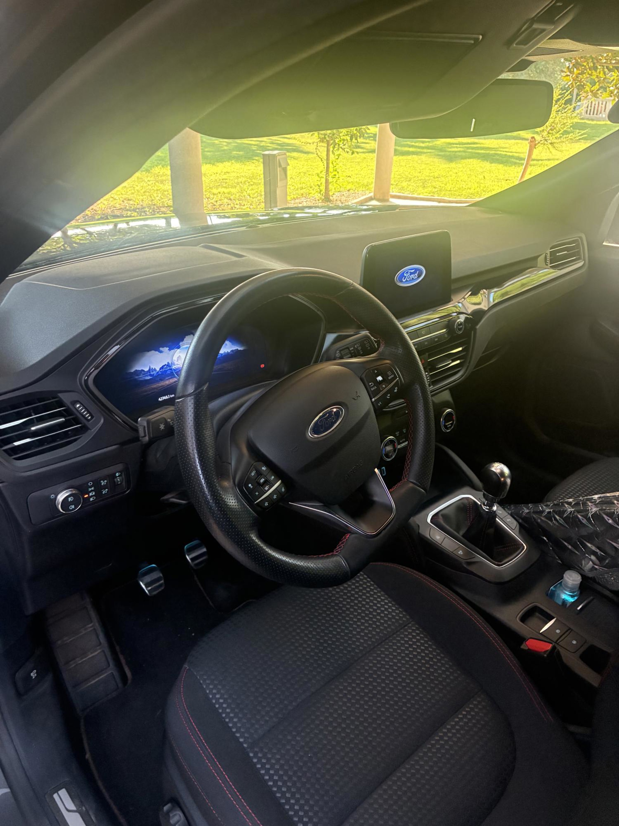 Ford Kuga 2021. god, tvornička garancija, jedan vlasnik, 43200 km, fotografija 3