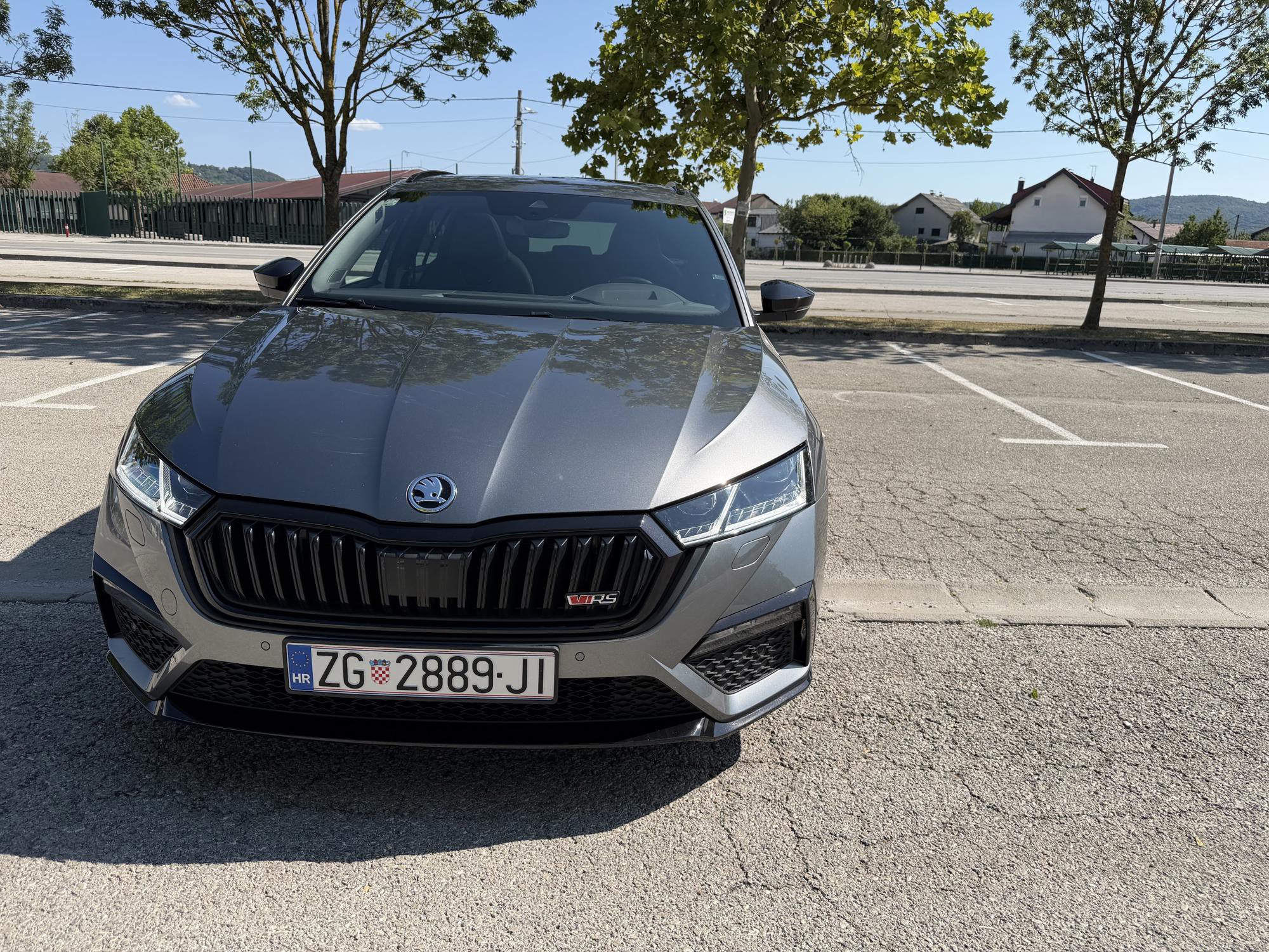 Škoda Octavia Combi 2,0 TDI RS - 1. vlasnik, nije uvoz, HR auto, fotografija 2