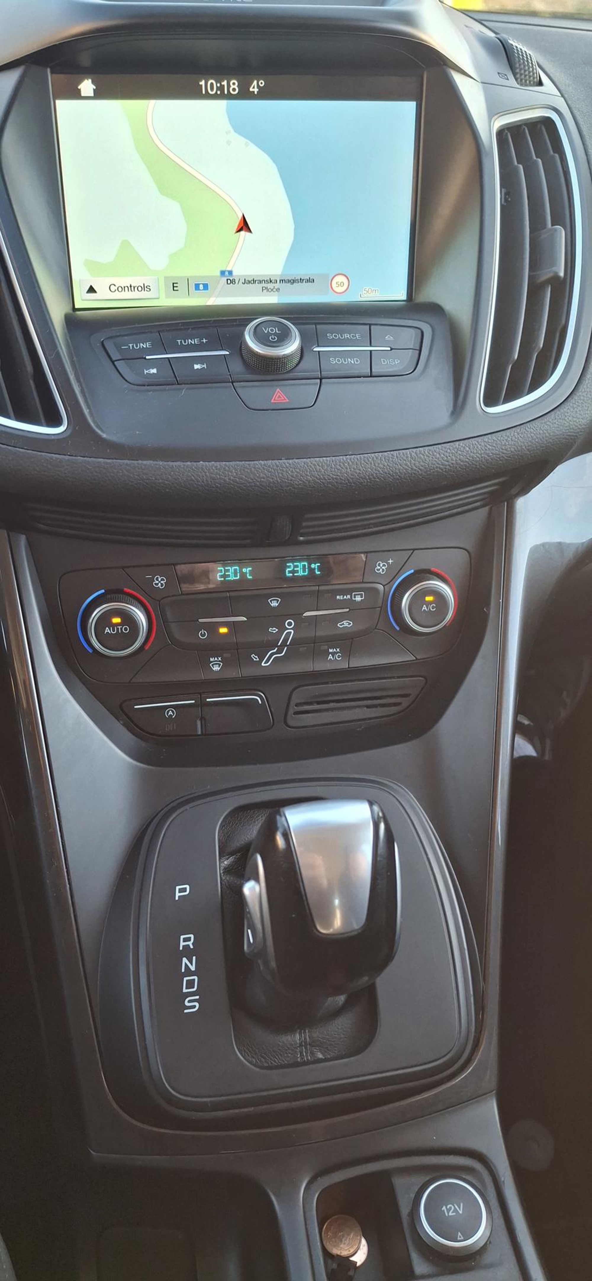 Ford C-Max 2017. god, automatik, tempomat, fotografija 11