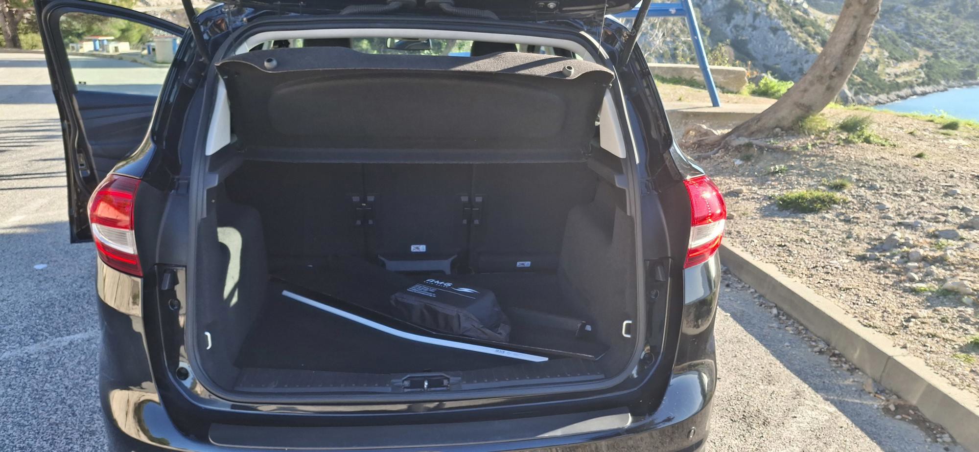 Ford C-Max 2017. god, automatik, tempomat, fotografija 10