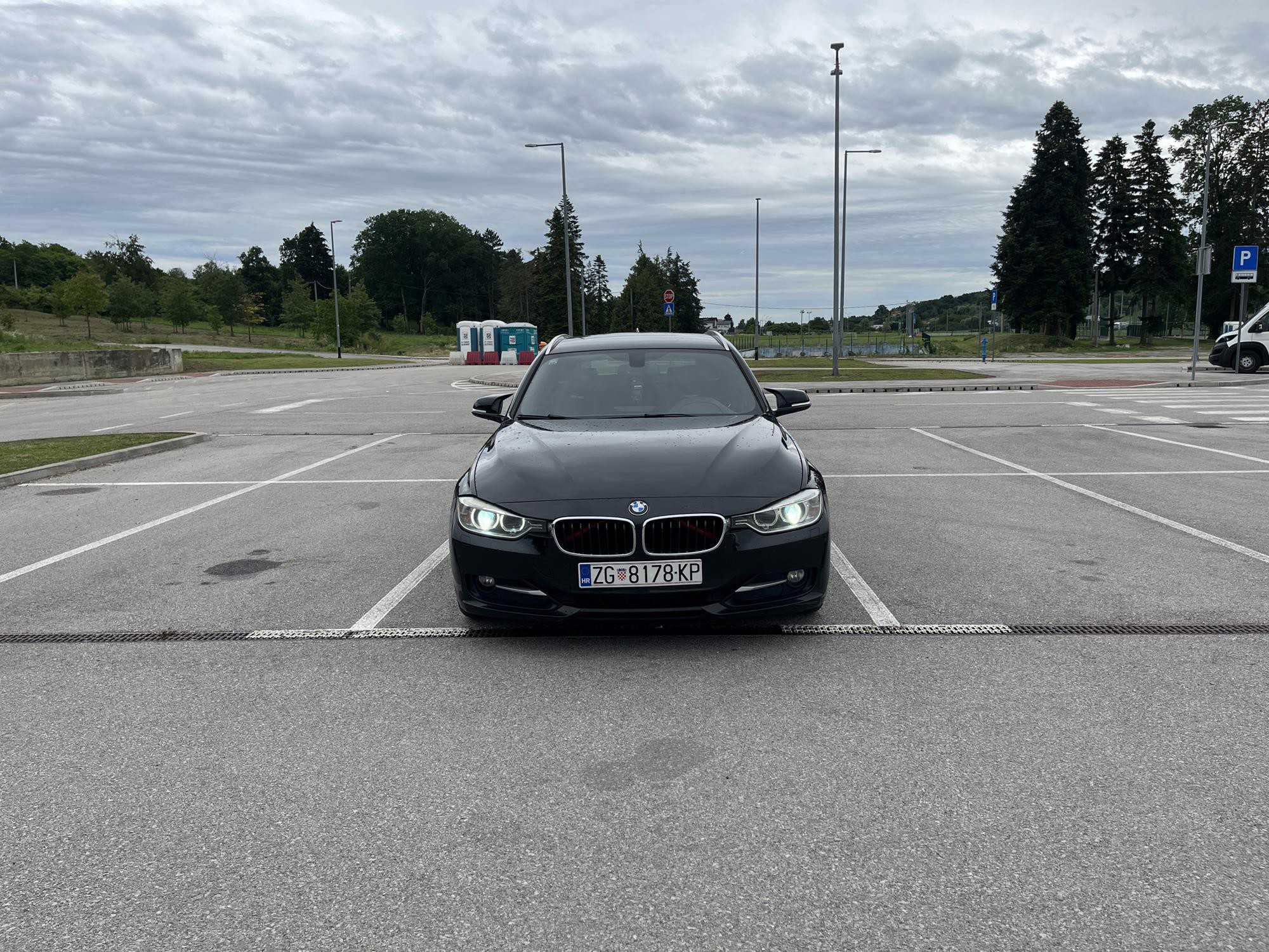 Bmw F31 320D, fotografija 1