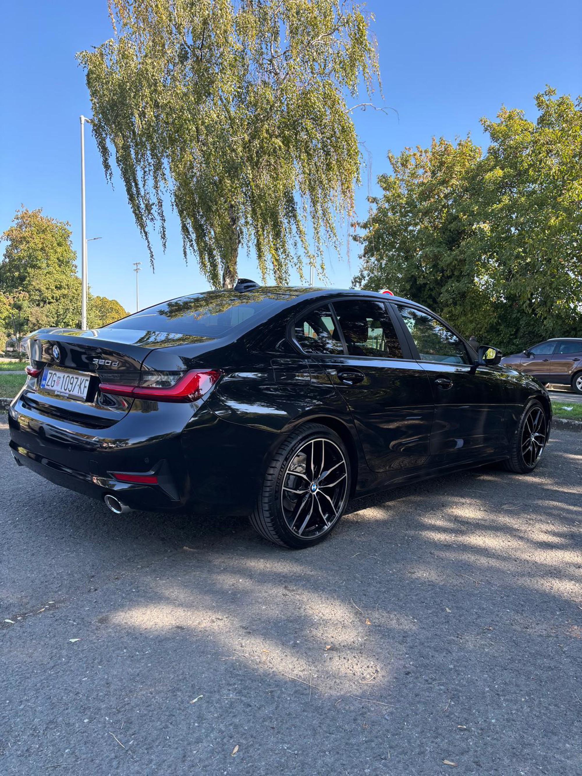 BMW 320d AUTOMATIK, fotografija 3