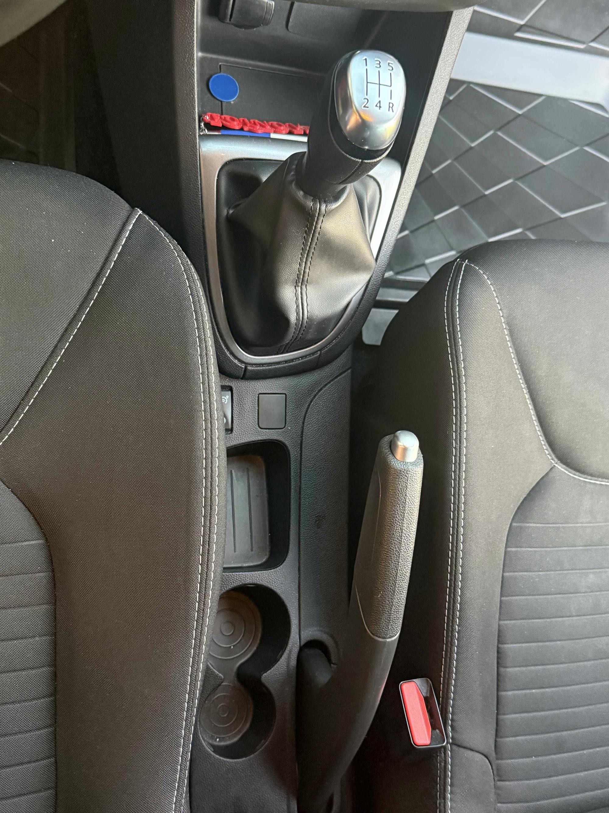 Renault Clio limited 1.2 16v, pogled izvana - slika 4