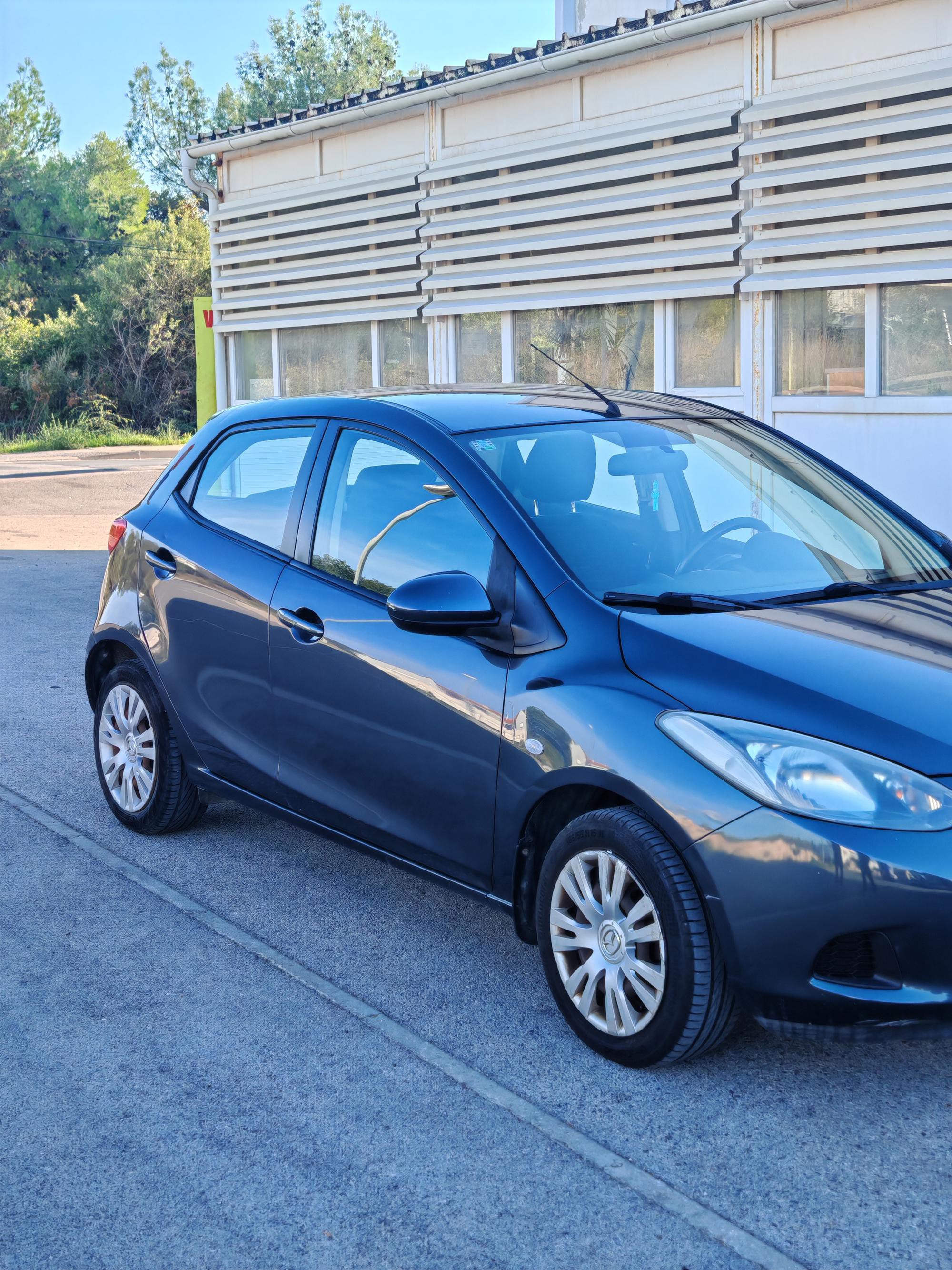 Mazda 2, 1.3 benzin, odlična, tehnički godinu dana, fotografija 8