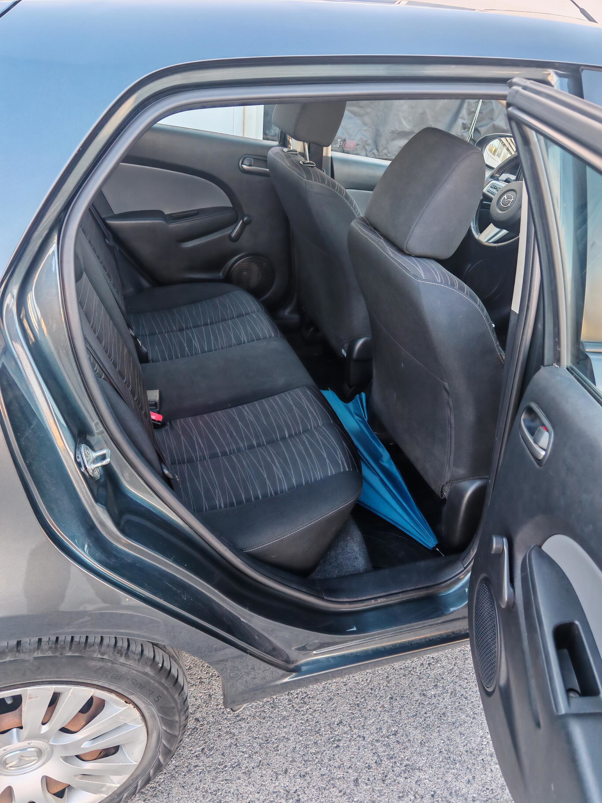 Mazda 2, 1.3 benzin, odlična, tehnički godinu dana, fotografija 7
