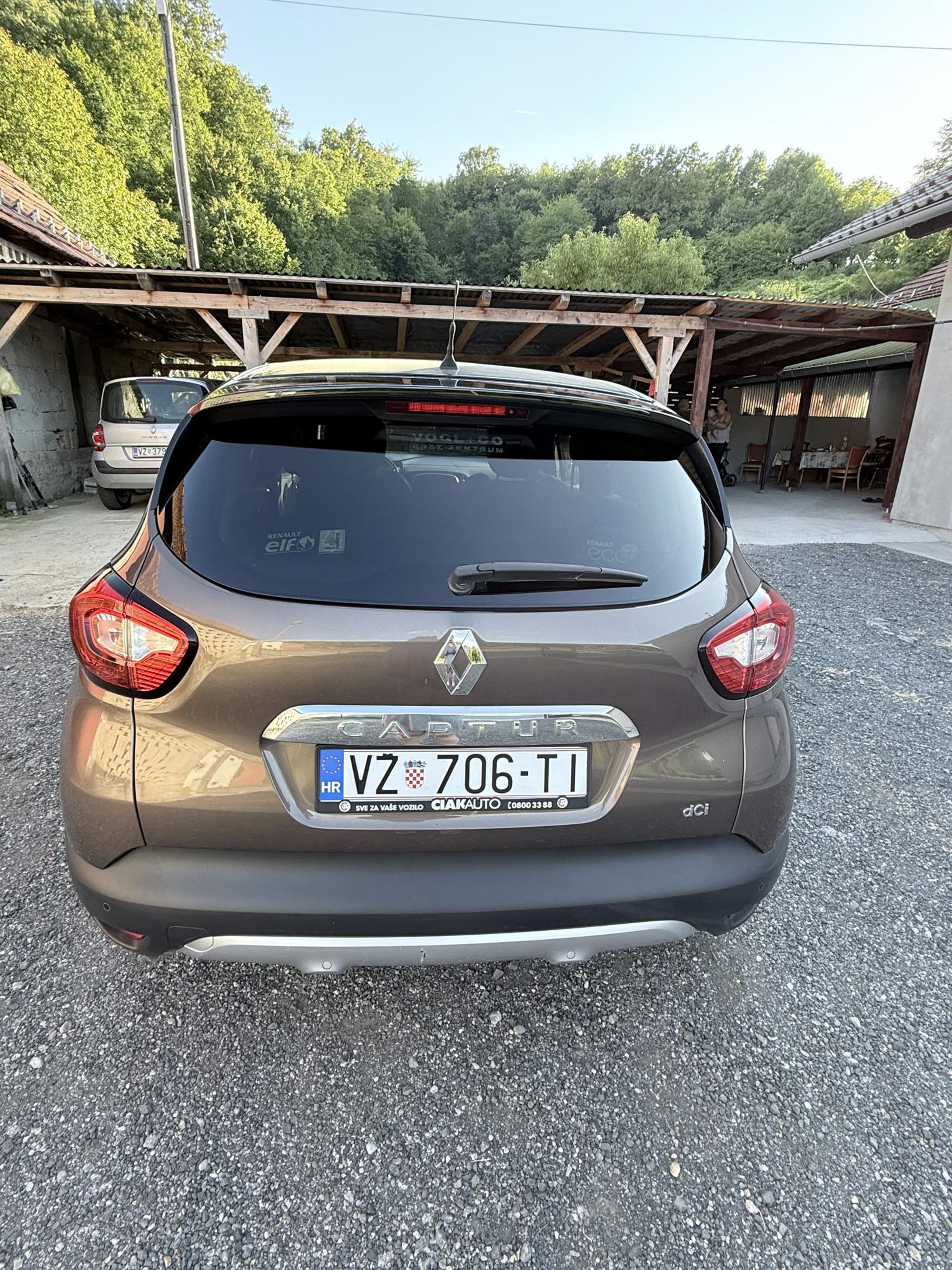Renault Captur, fotografija 3