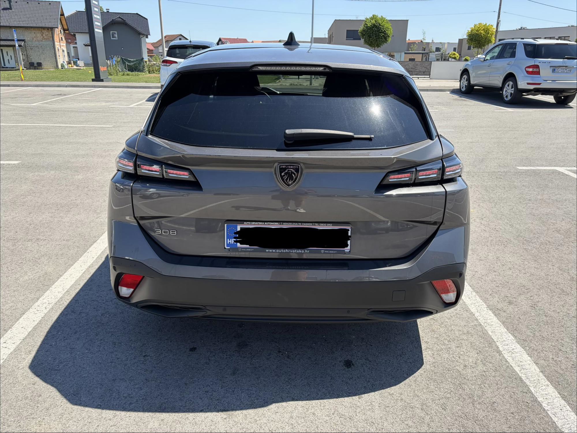 PEUGEOT 308 SW (2023) / AUTOMATIC / REG 21.06.2027 / 74,000 KM, pogled izvana - slika 1