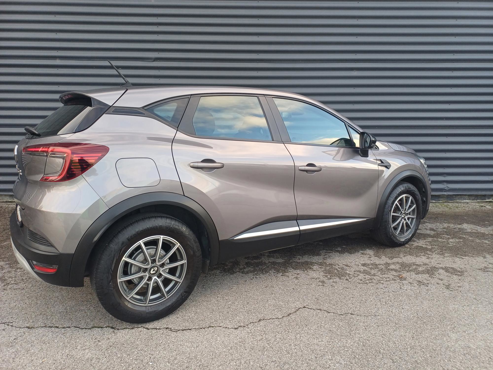 Renault CAPTUR TCE 100 Ks, 1 Vlasnik, 58 000 Km, fotografija 4
