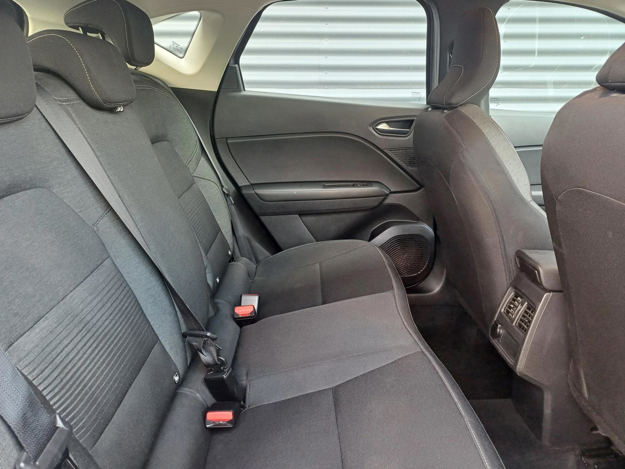 Renault CAPTUR TCE 100 KS, 58 000 KM, 1 Vlasnik, Kupljen u HR., fotografija 6