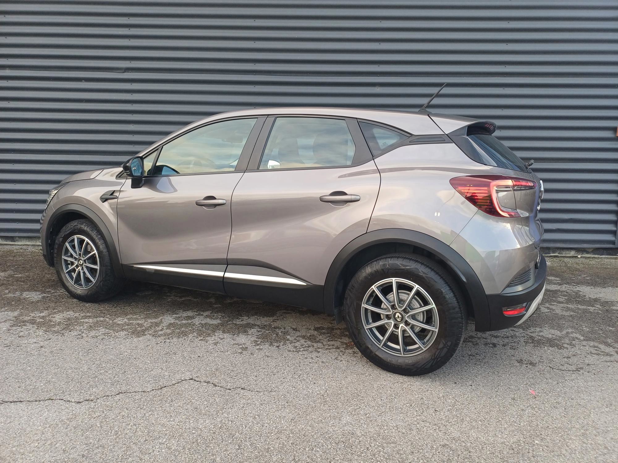 Renault CAPTUR TCE 100 Ks, 1 Vlasnik, 58 000 Km, fotografija 3
