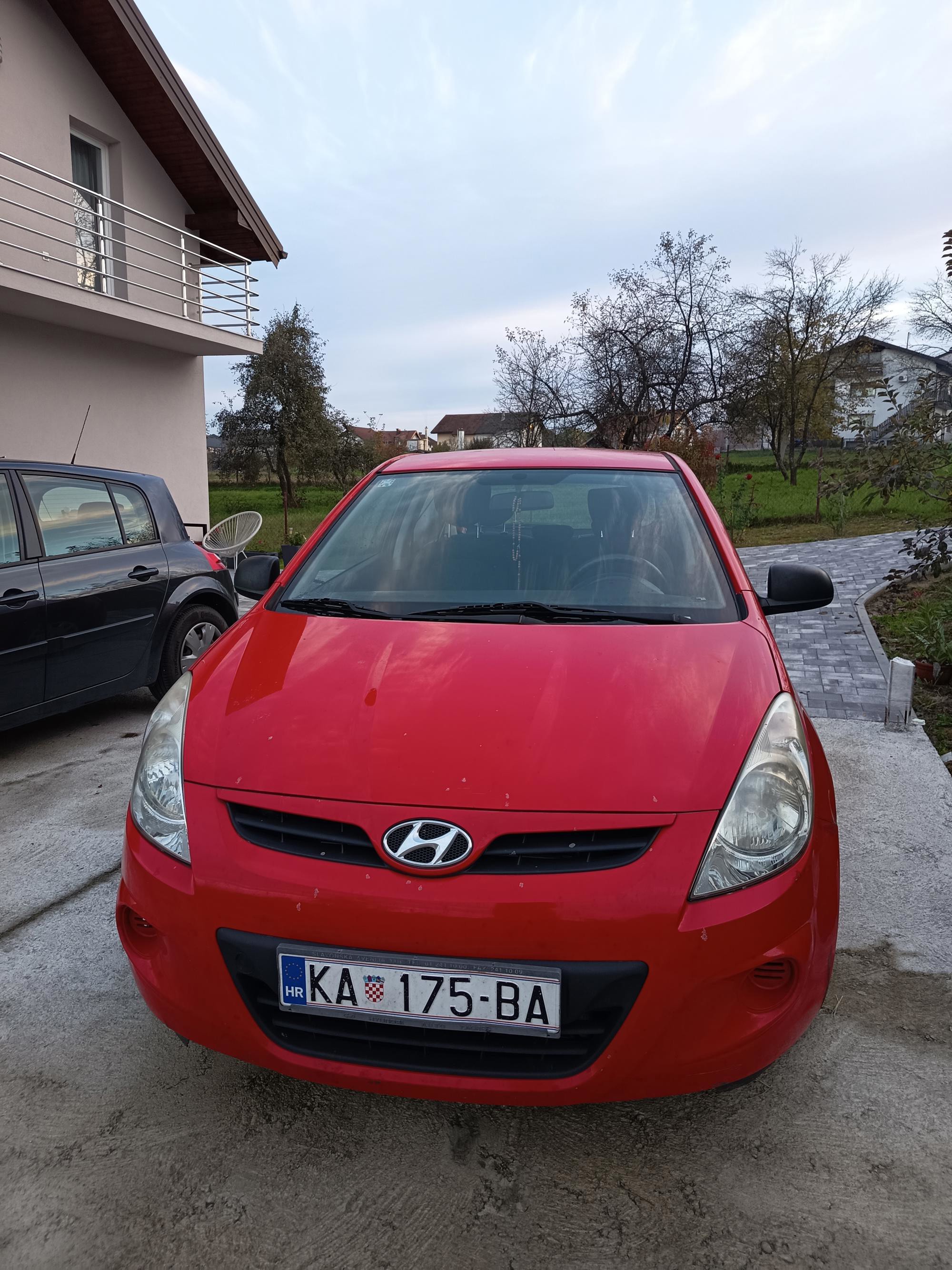 Hyundai i20 2011. god, klima, mehanički mjenjač, 163000 km, fotografija 4