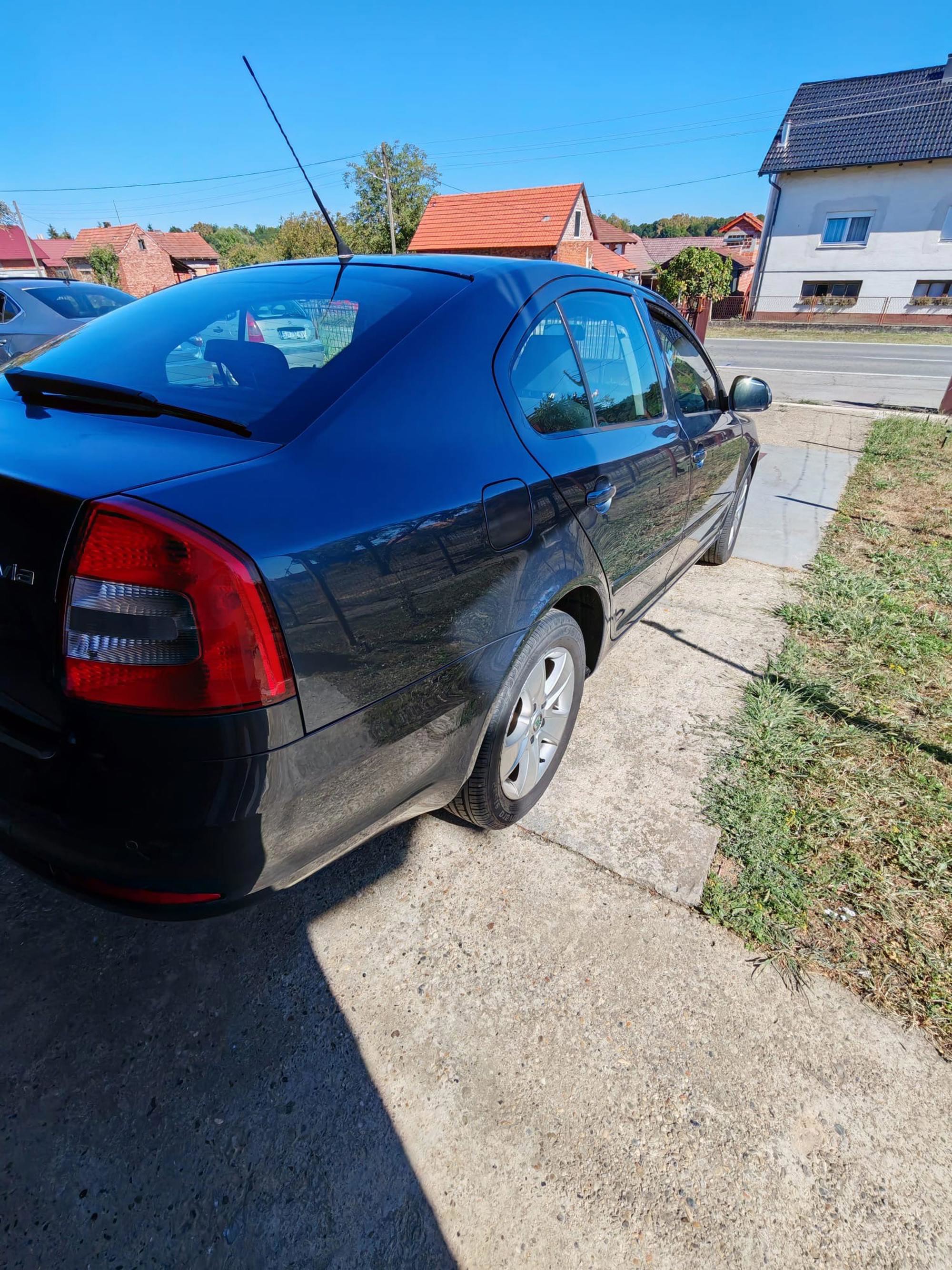 Škoda Octavia 1.6 TDI, fotografija 4