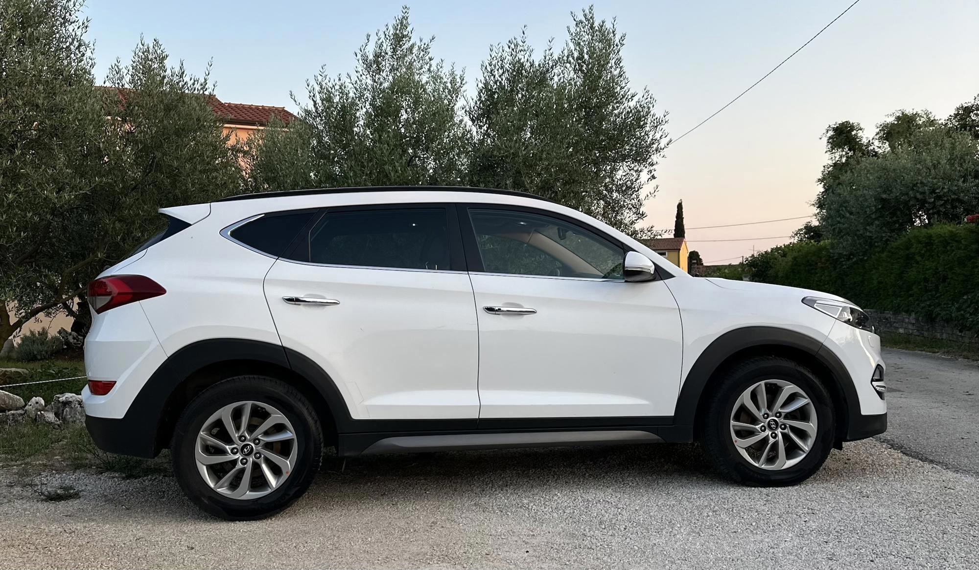Hyundai Tucson 1.7 CRDi Xpossible | PANORAMA • Reg. 07/2027, fotografija 4