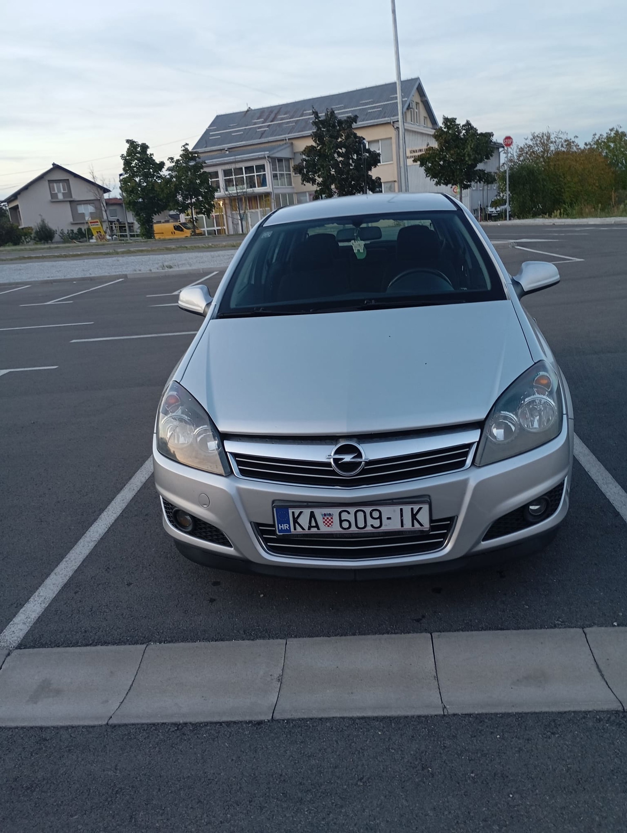 Opel Astra 1.7 cdti, fotografija 2