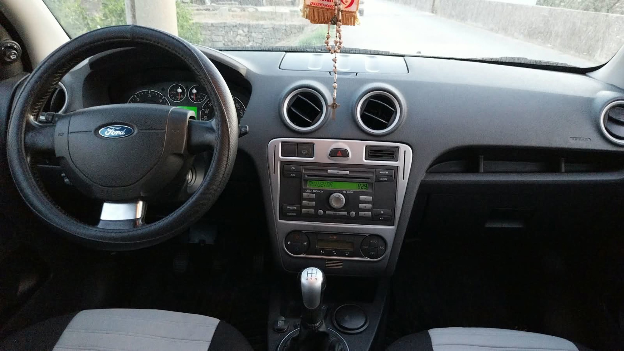 Ford Fusion 1.4TDCI, reg 03/2027, otišla brtva glave, pogled izvana - slika 3