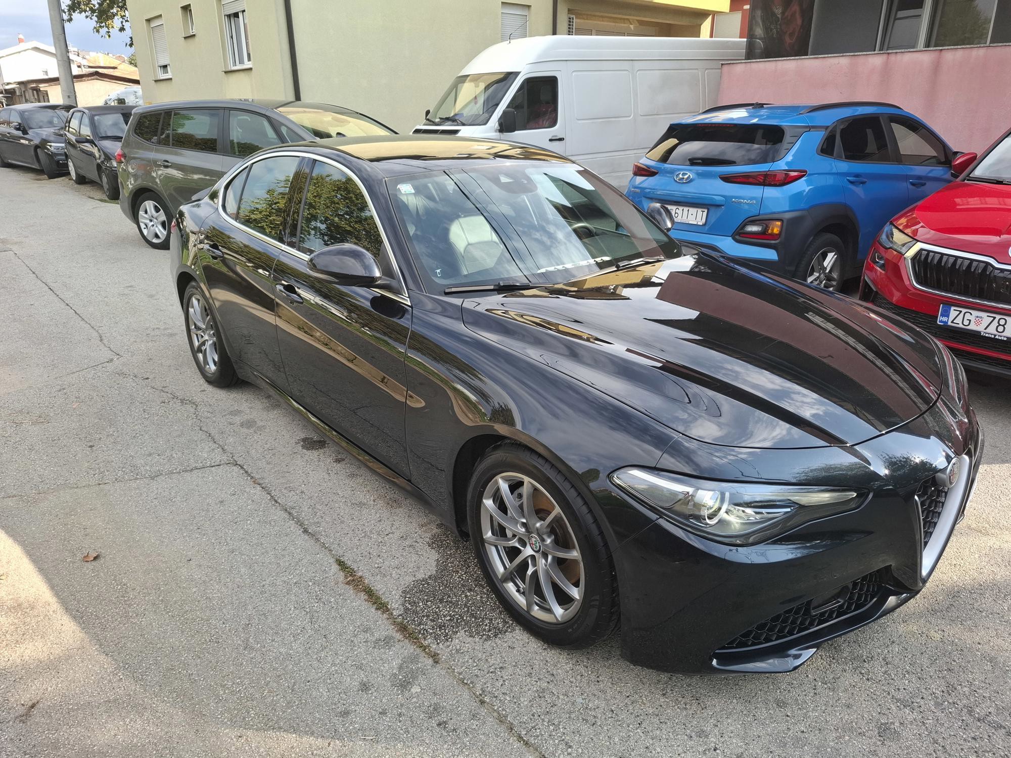 Alfa Romeo Giulia 2.2 JTD, 2016, 110 KW, Diesel prodaja, fotografija 2