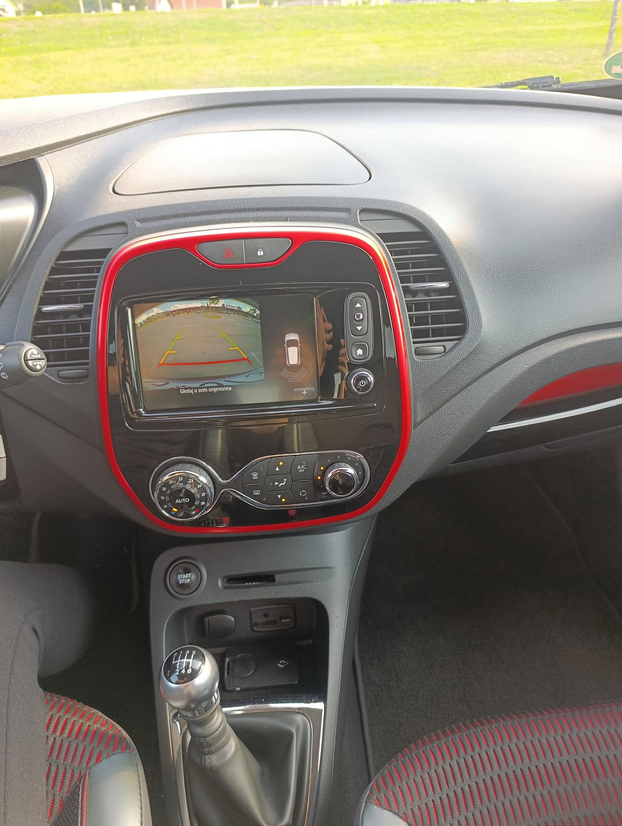 Renault Captur 1,5 diesel, 110KS, 2017.g., XMOD oprema, REG: 6/2027., fotografija 11