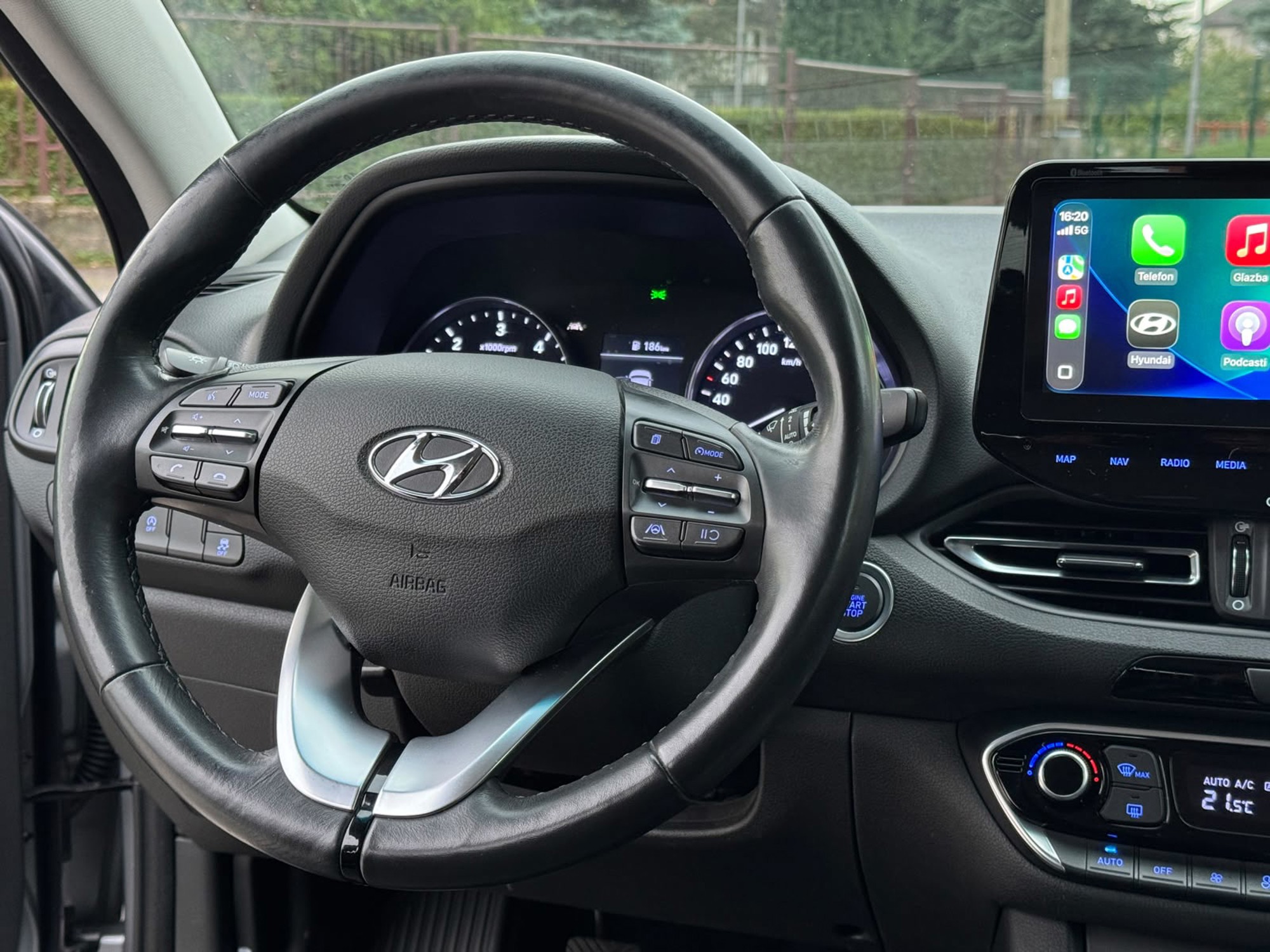 Hyundai i30 karavan, 2022., odlično stanje, nove gume !, fotografija 16