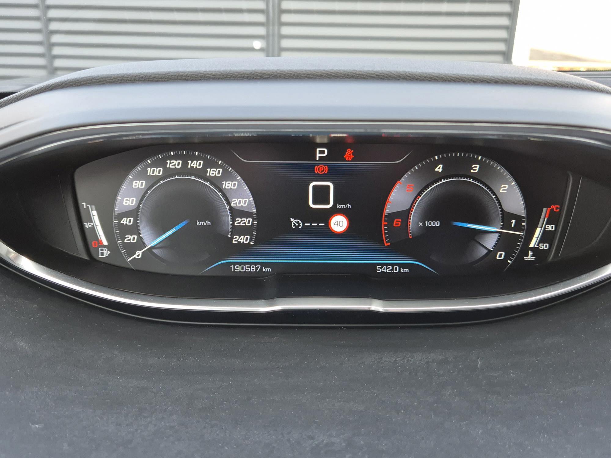 Peugeot 5008, fotografija 3