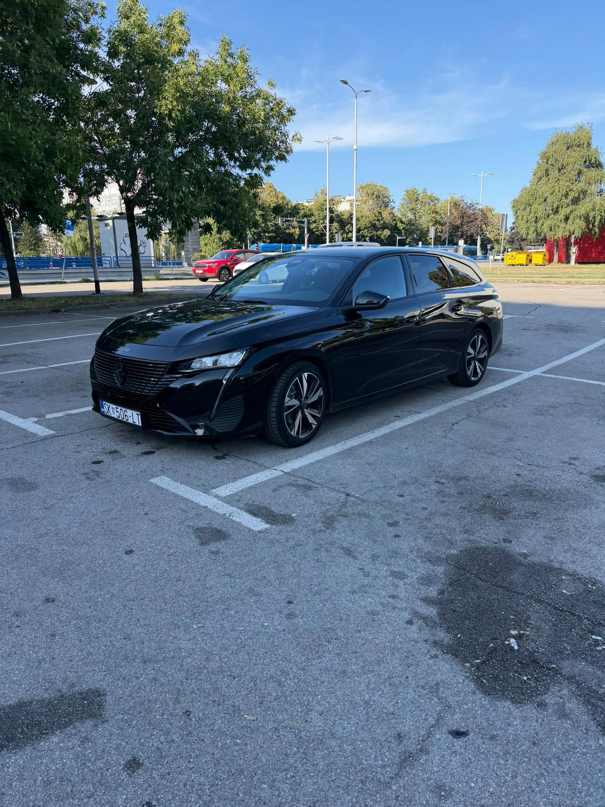 PEUGEOT 308 SW ALLURE 1.5 BlueHDi AUTOMATIK, fotografija 3