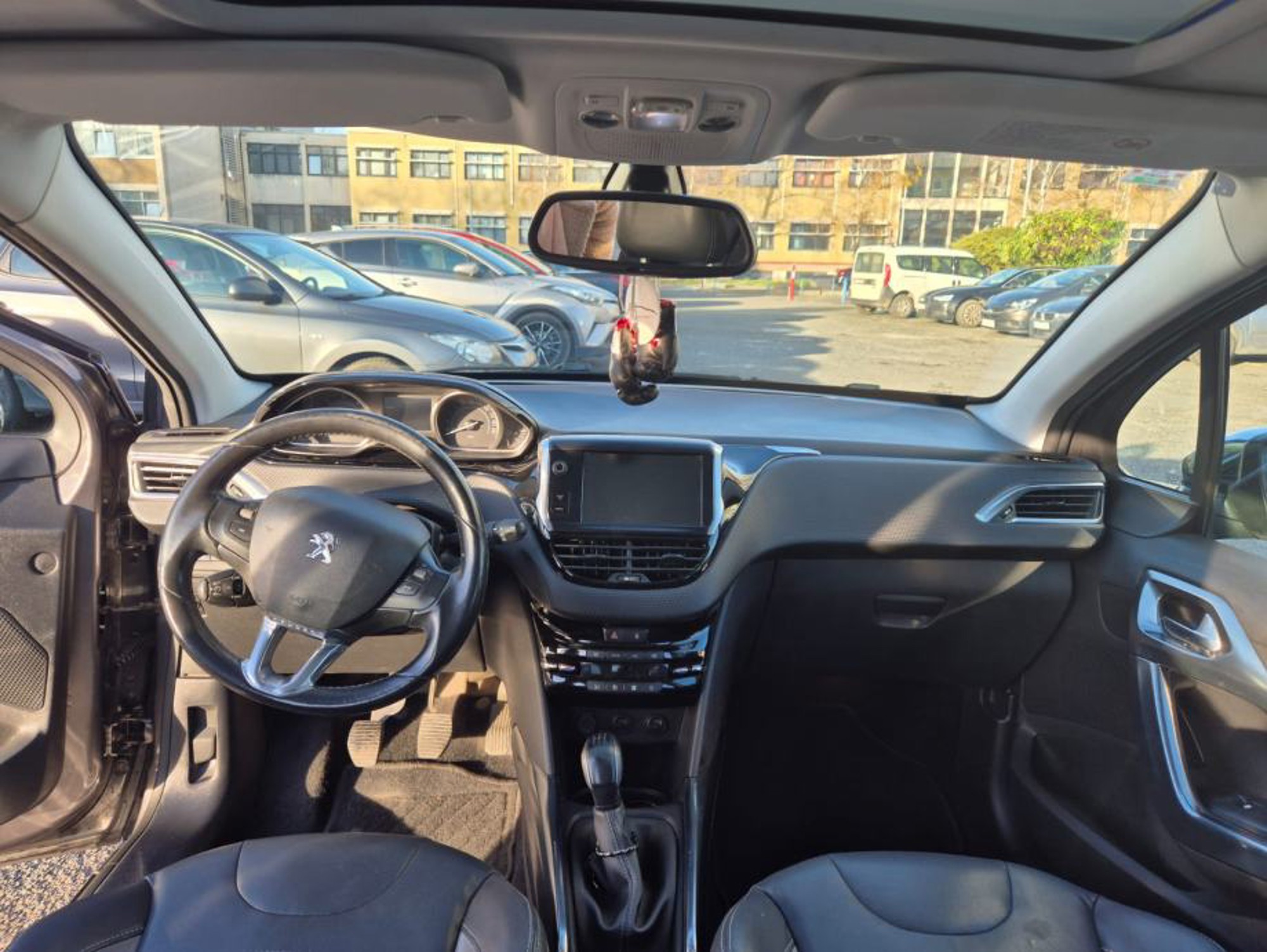 Peugeot 2008 1,6 e-HDi - allure - PANORAMA - TEMPOMAT, fotografija 4