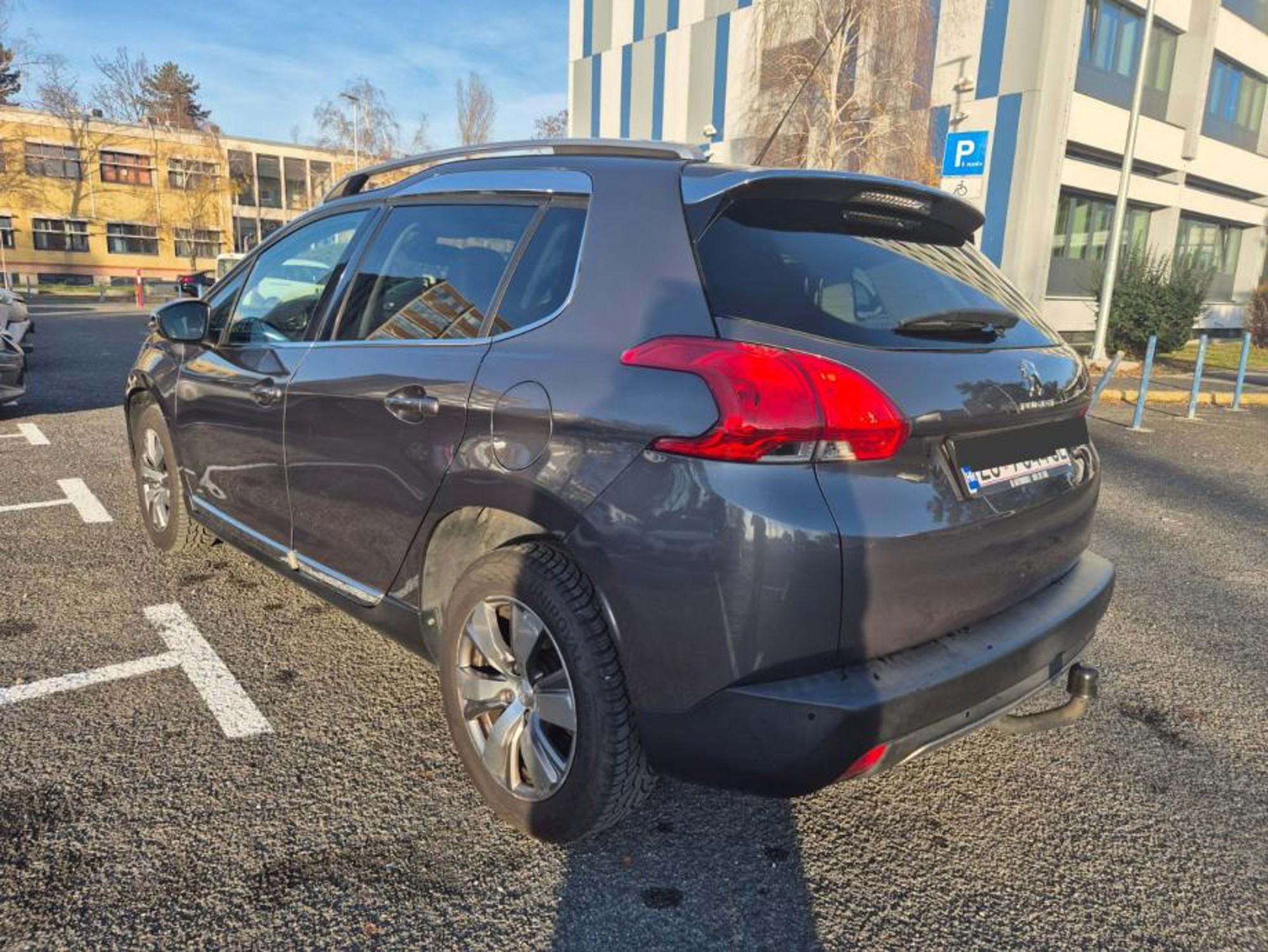Peugeot 2008 1,6 e-HDi - allure - PANORAMA - TEMPOMAT, fotografija 2
