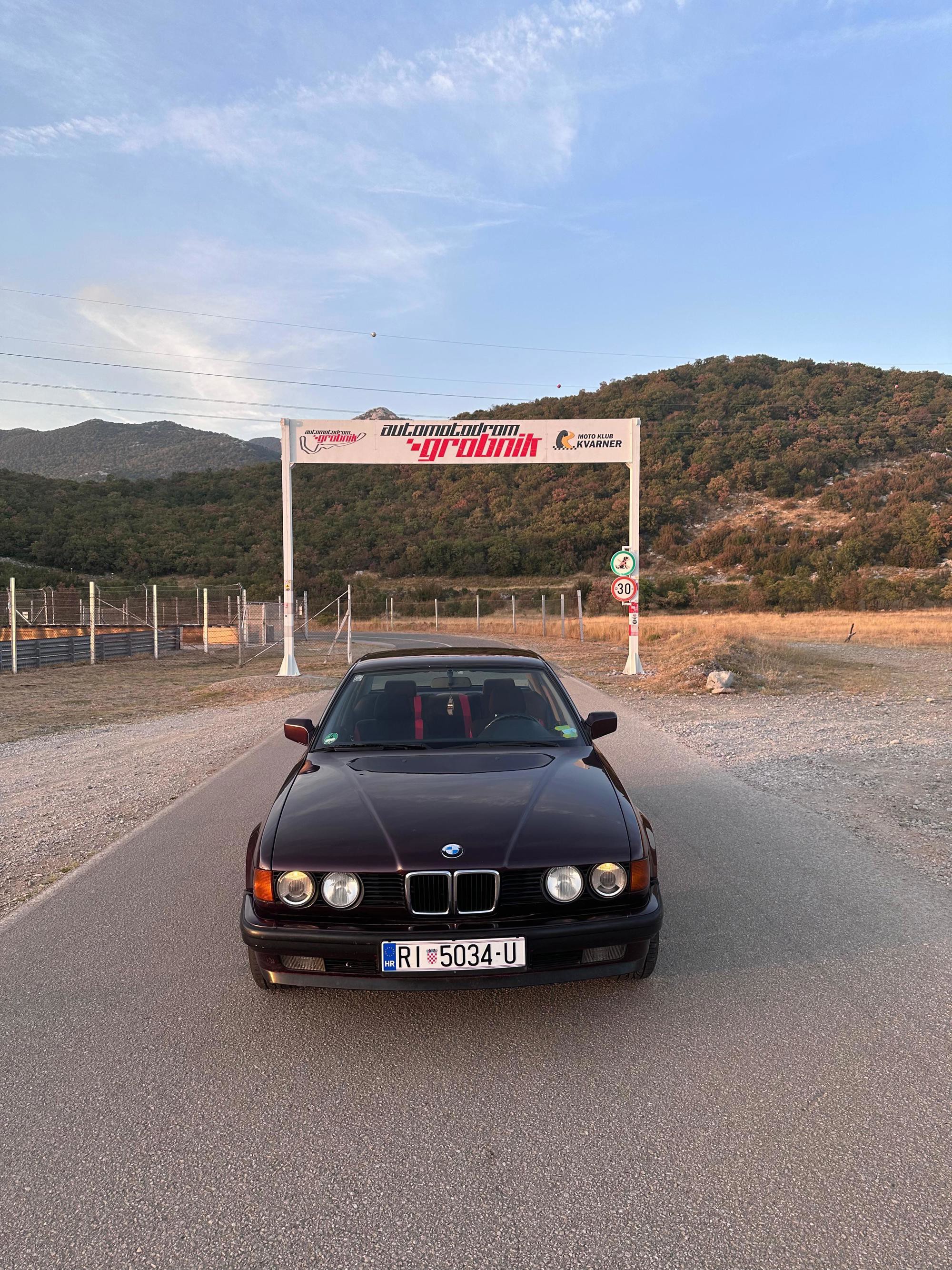 BMW e32, 730i, pogled izvana - slika 1
