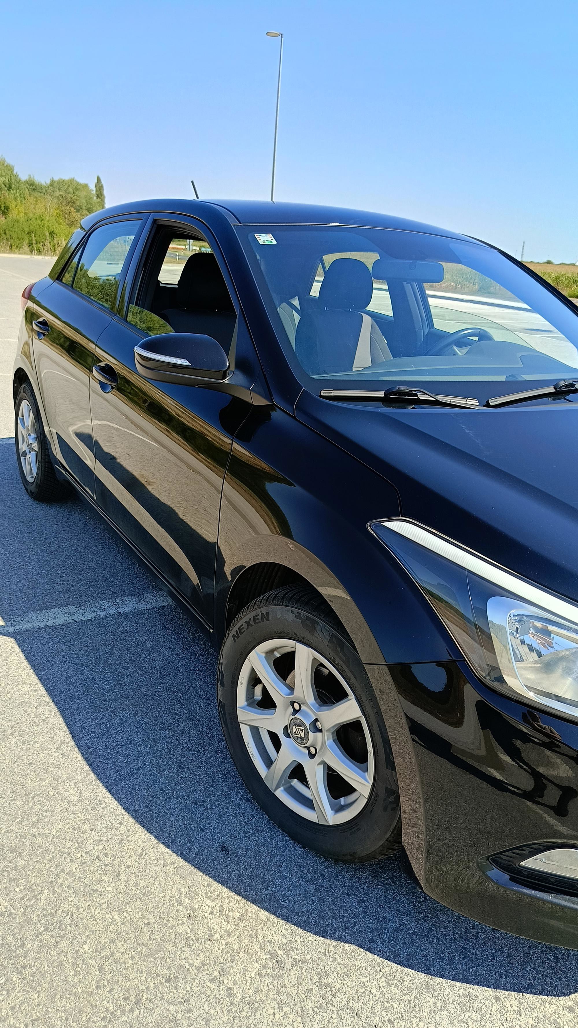 hyundai i20 black edition 1.vl., fotografija 2