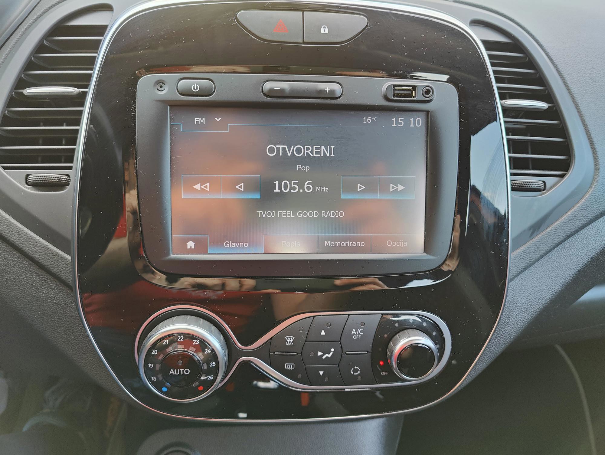 Renault Captur TCe 90*Intens*Servisna*Zimski set felgi Gratis, fotografija 18
