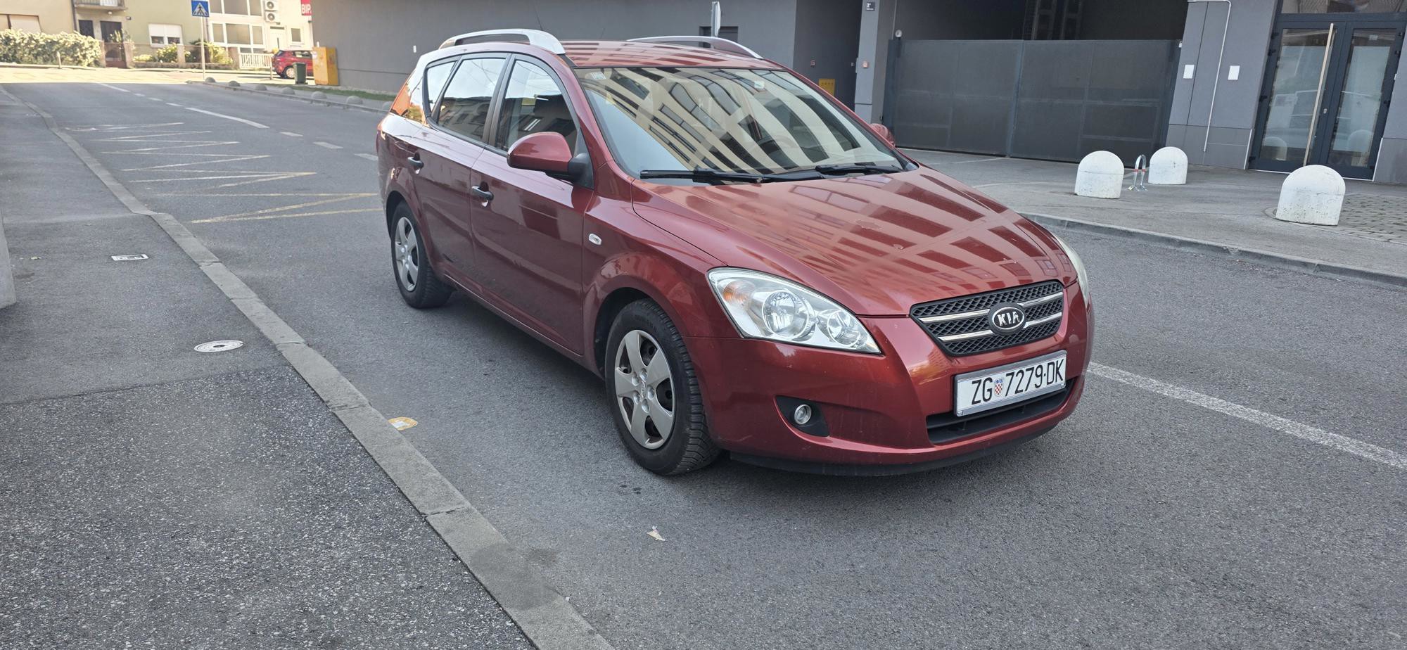 Kia ceed sw 1.6 crdi, fotografija 3