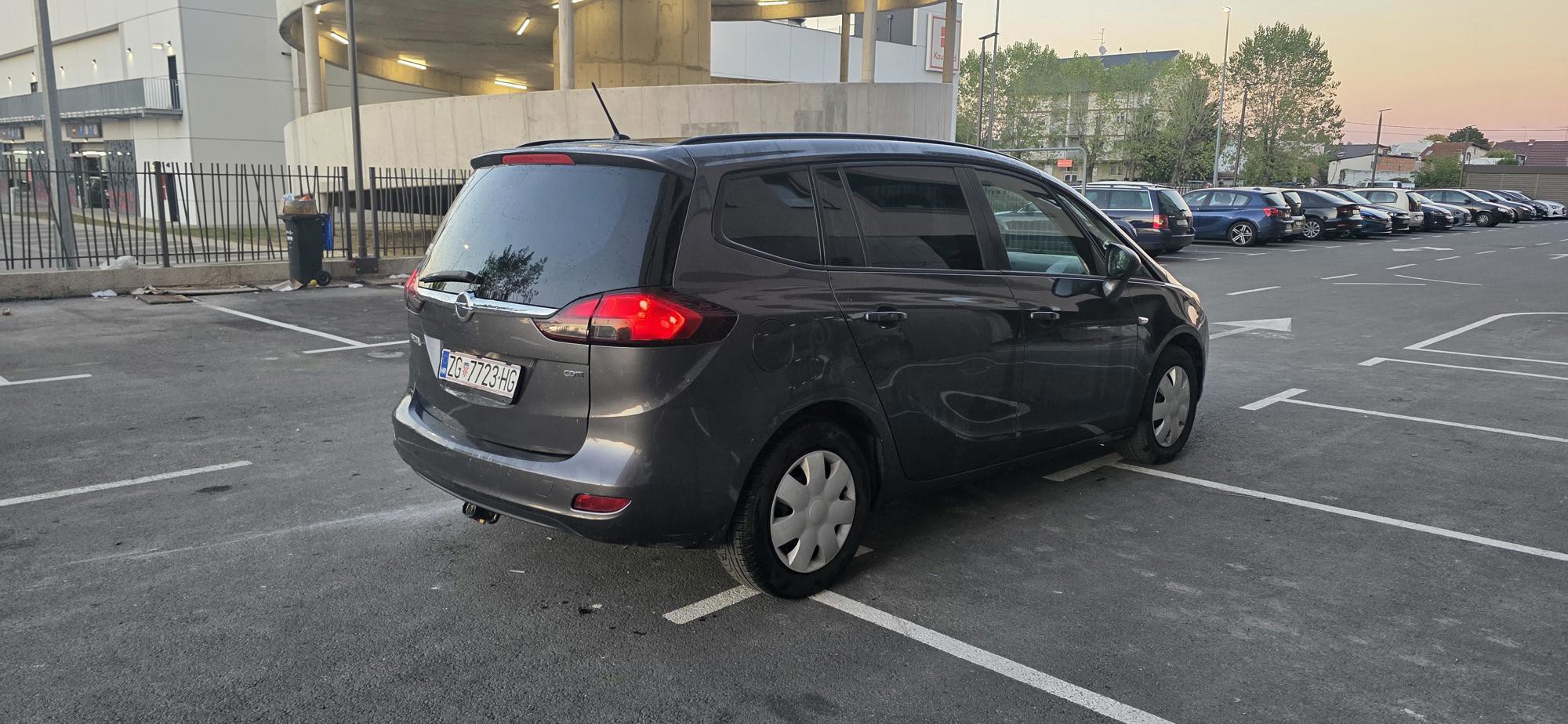 Opel zafira 2.0 cdti 7 sjedala 3999e, fotografija 2