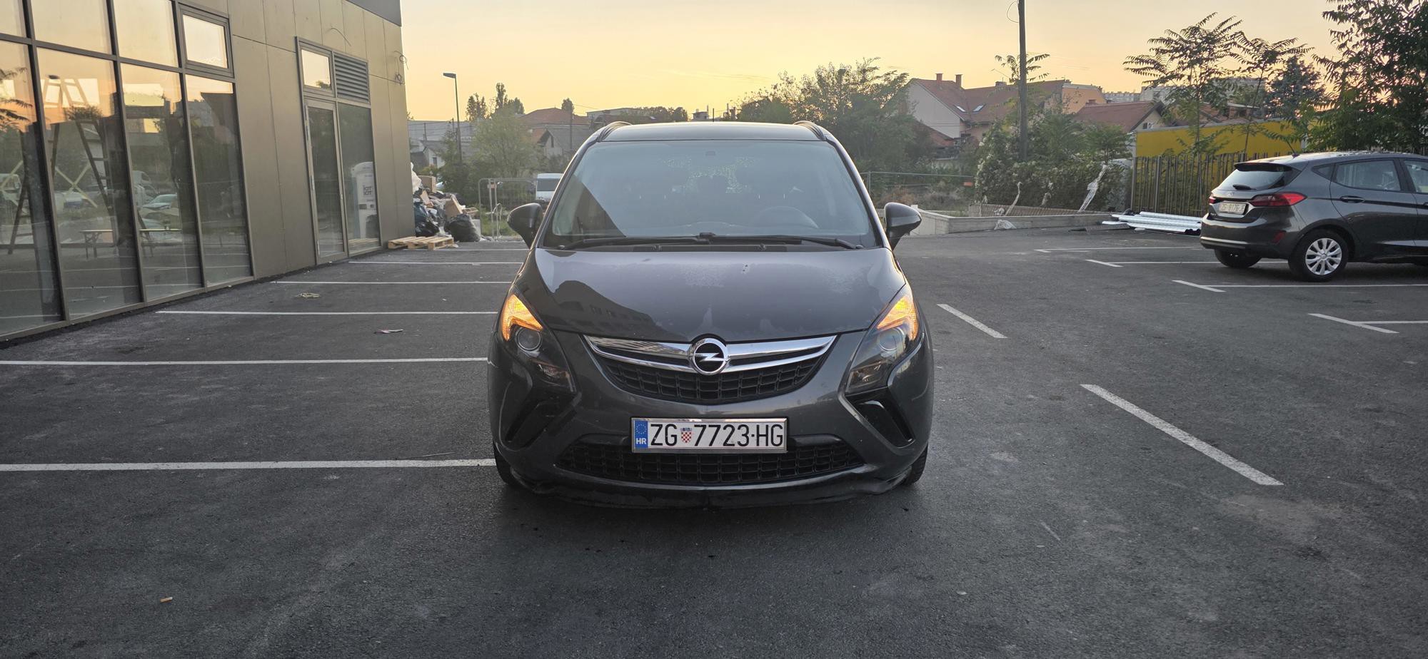 Opel zafira 2.0 cdti 7 sjedala 3999e, fotografija 3