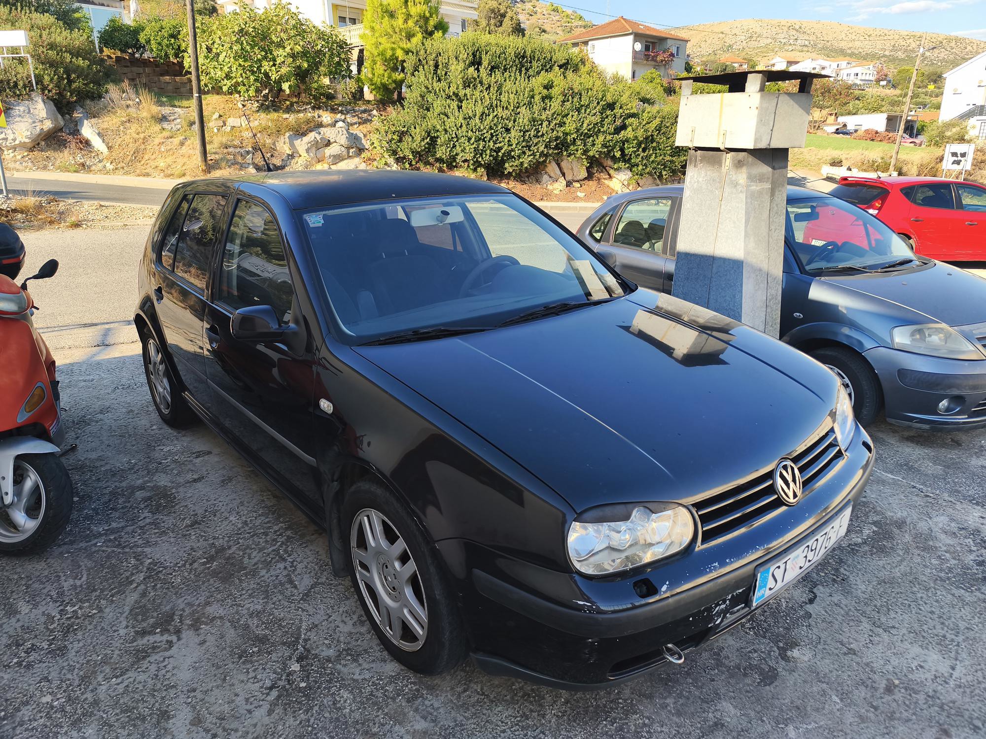 VW Golf IV 2001. god 1,6 benzin komplet za dijelove, fotografija 2