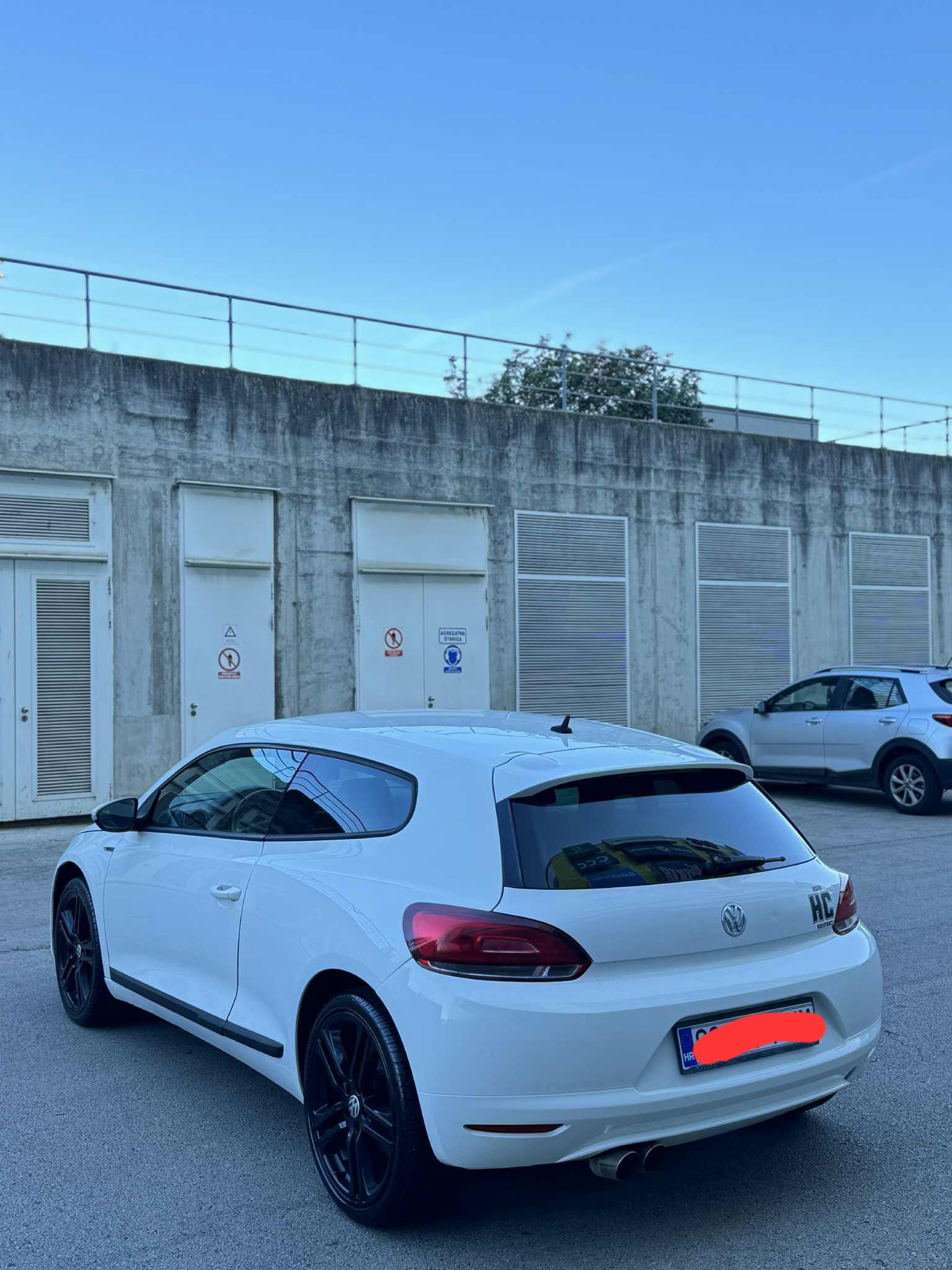 Volkswagen scirocco 1,4 tsi,reg 2 mj 2027g ,r line,alu 19,zamjena, fotografija 2