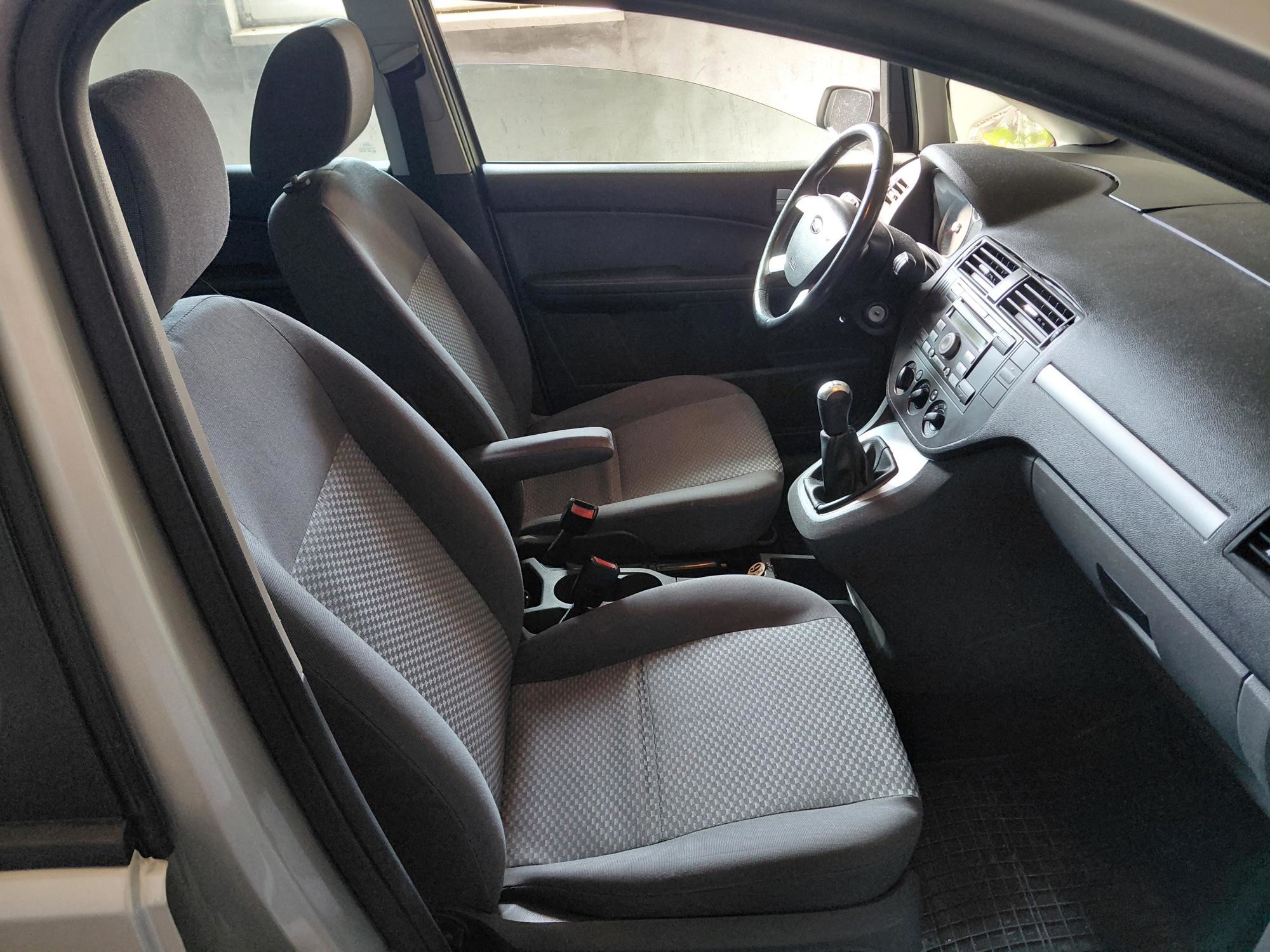Ford C-MAX 1.6 tdci 66 kw, fotografija 14