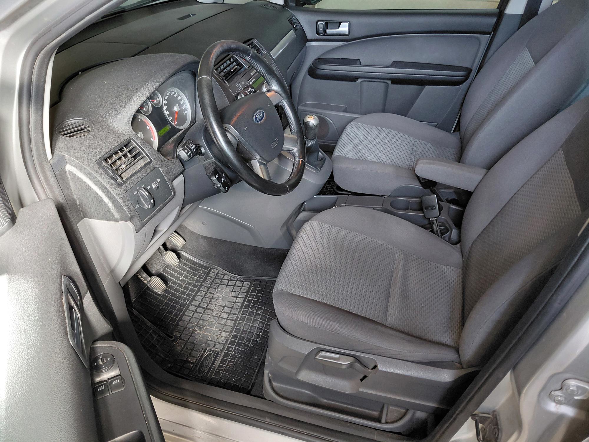 Ford C-MAX 1.6 tdci 66 kw, fotografija 13