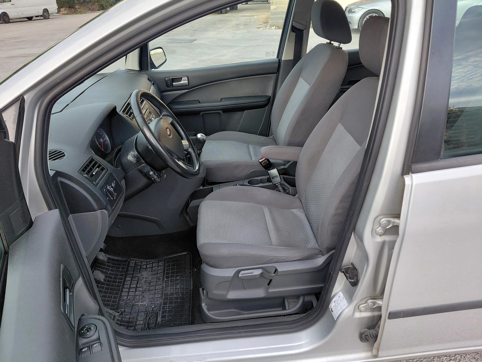 Ford C-MAX 1.6 tdci 66 kw, fotografija 16