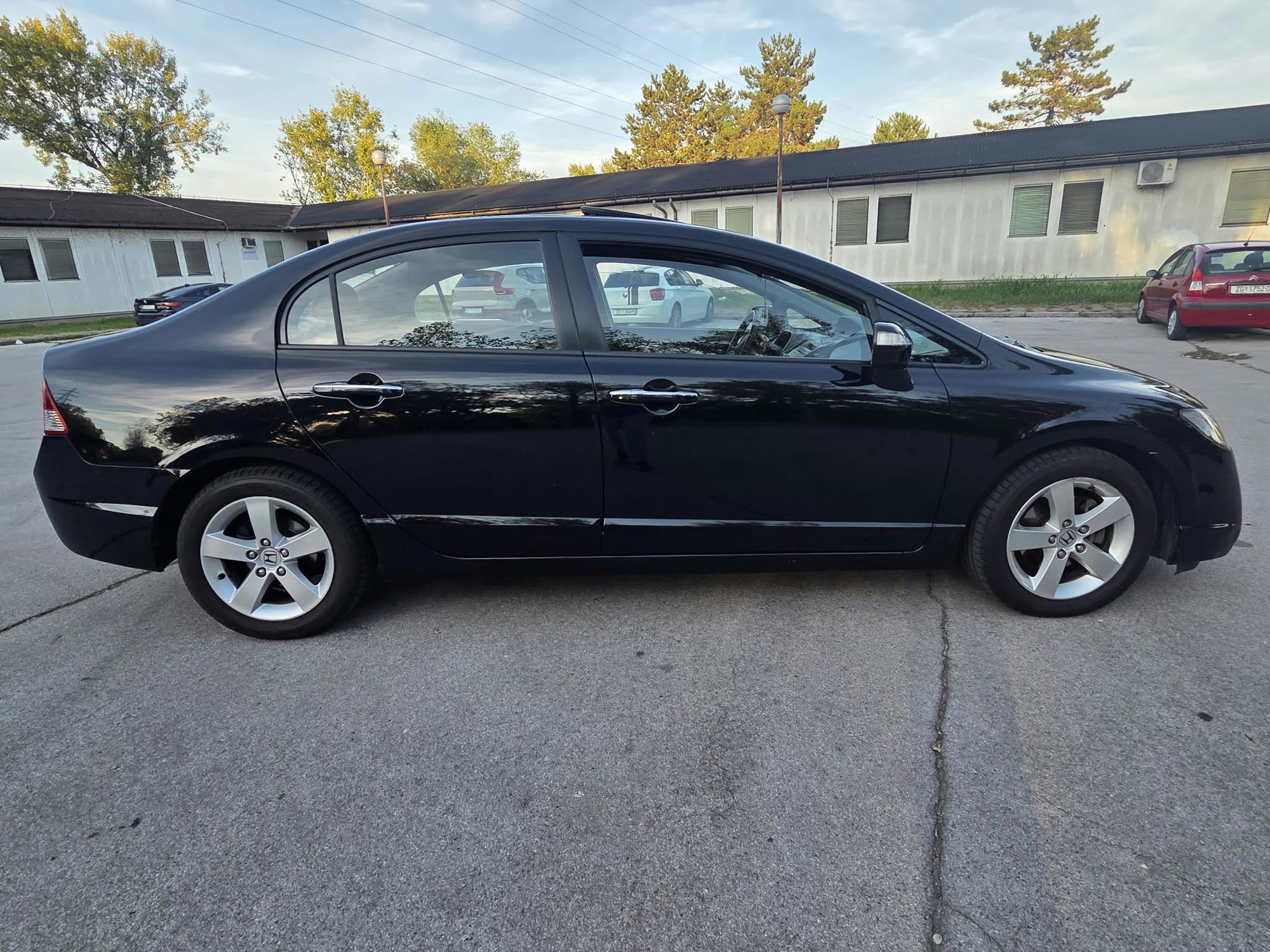 Honda Civic ES 2008. god, servisna povijest, automatska klima, tempomat, fotografija 4