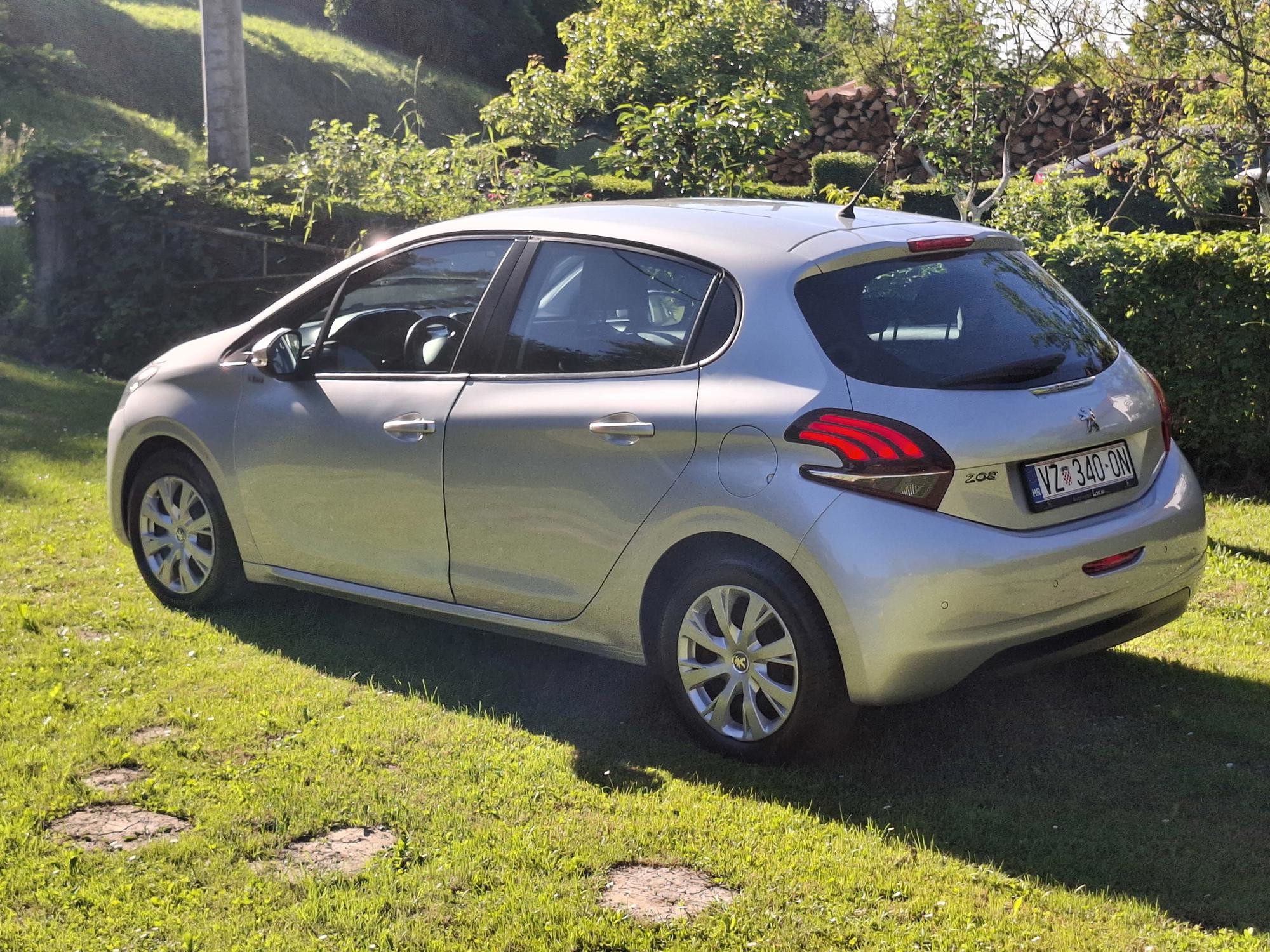 PEUGEOT, 208, 1.2 ACTIVE *cijena nije fiksna*, fotografija 2