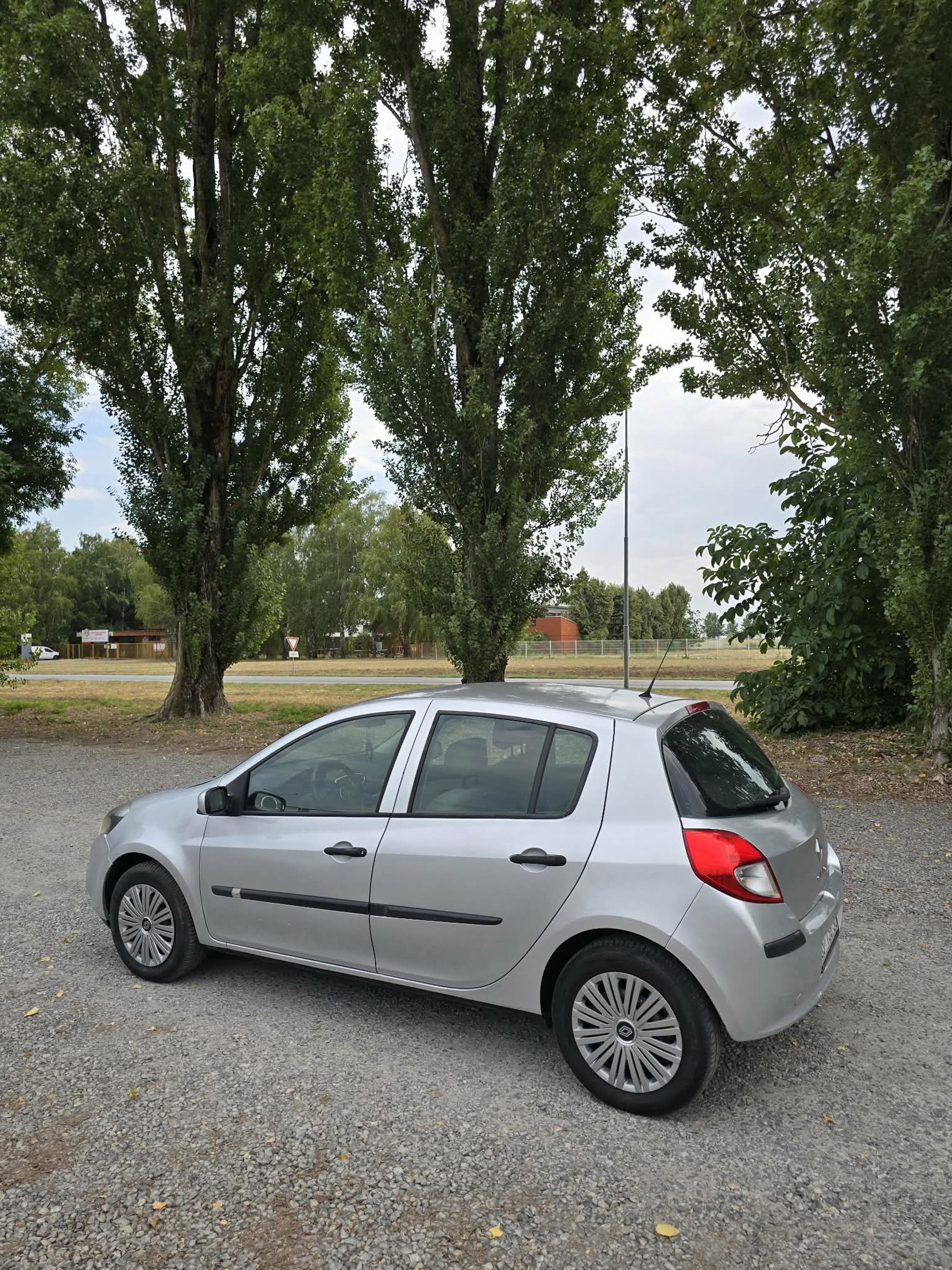 Renault Clio 1.2, fotografija 4
