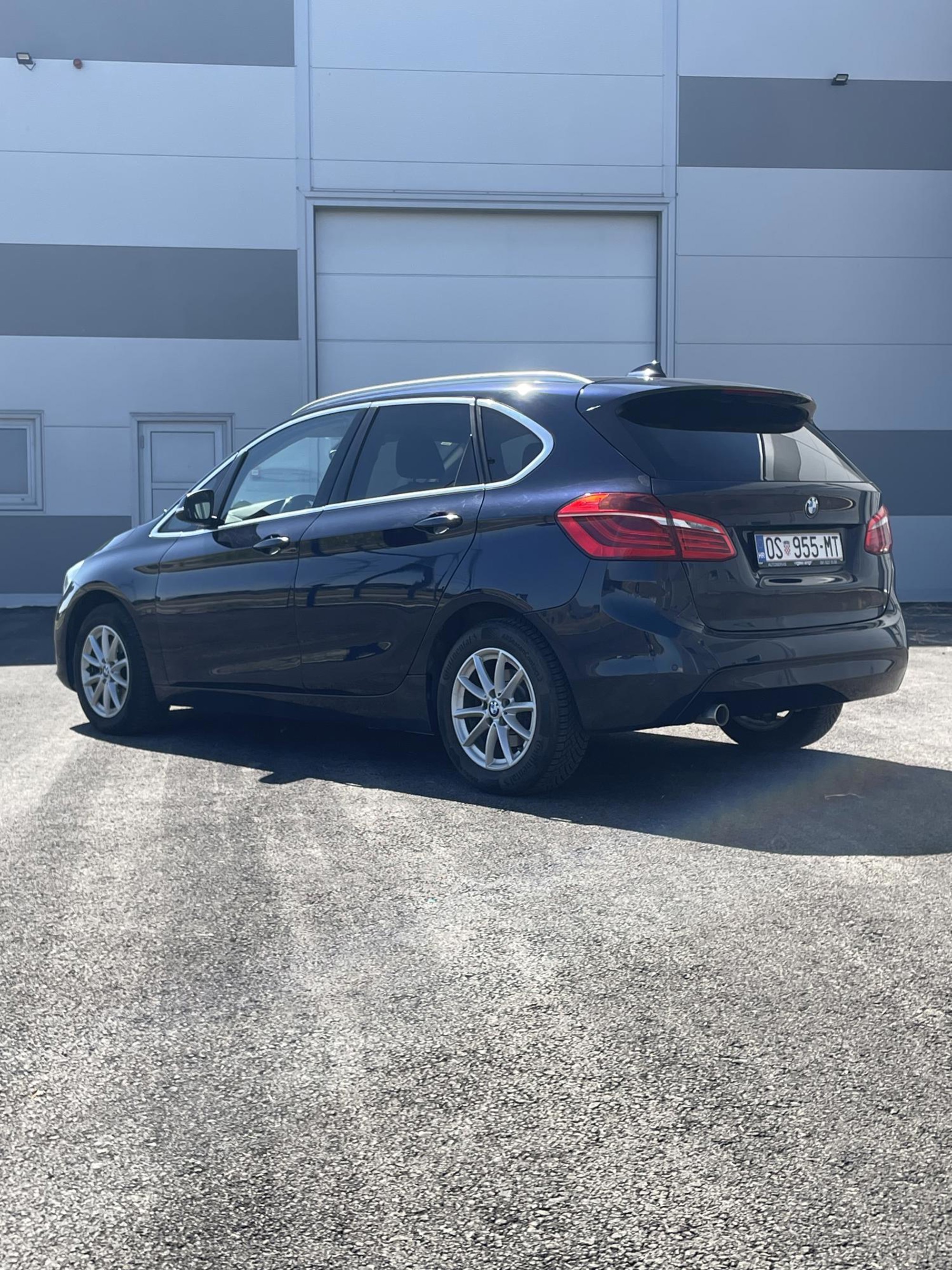BMW 218d, fotografija 3