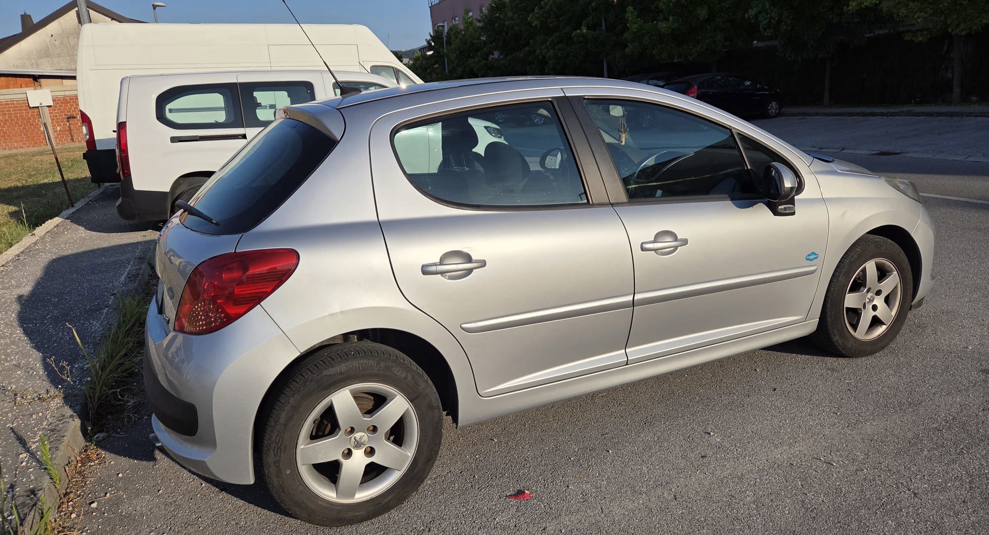 Peugeot 207 1.4 16V Sport Heaven reg do 02/27, fotografija 3