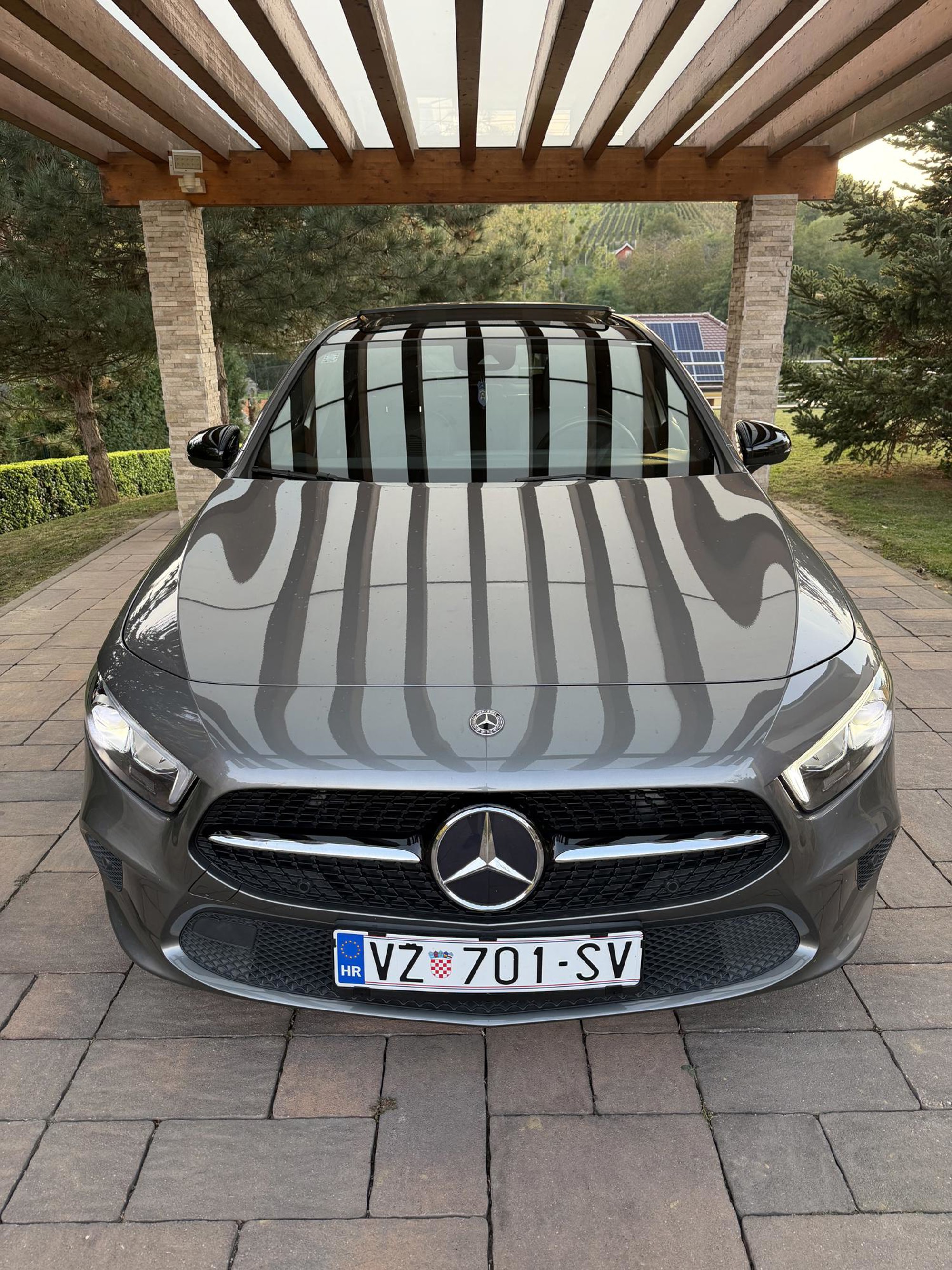 Mercedes-Benz A 220 • 190 KS • PANORAMA • NIGHT PAKET • 45.500 km, fotografija 2
