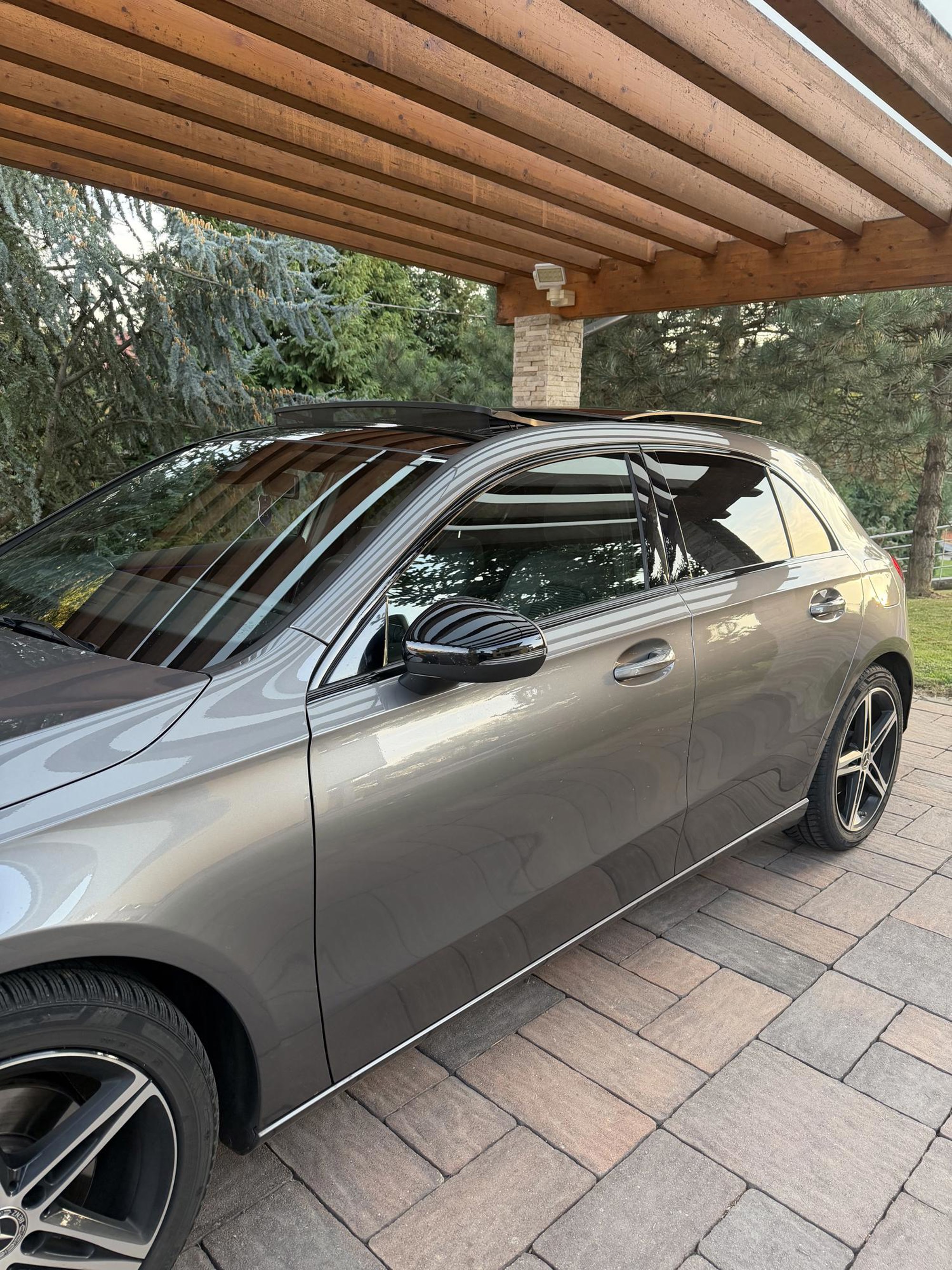 Mercedes-Benz A 220 • 190 KS • PANORAMA • NIGHT PAKET • 45.500 km, fotografija 4