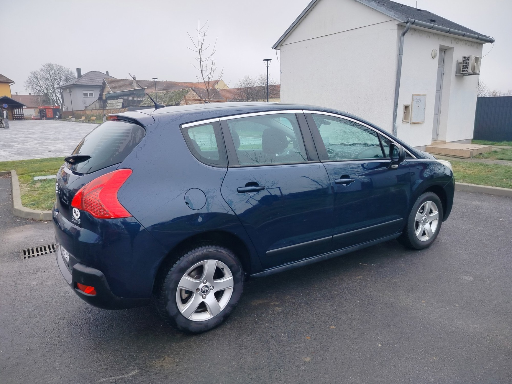 Peugot 3008 2.0 HDI reg. godinu dana, fotografija 3