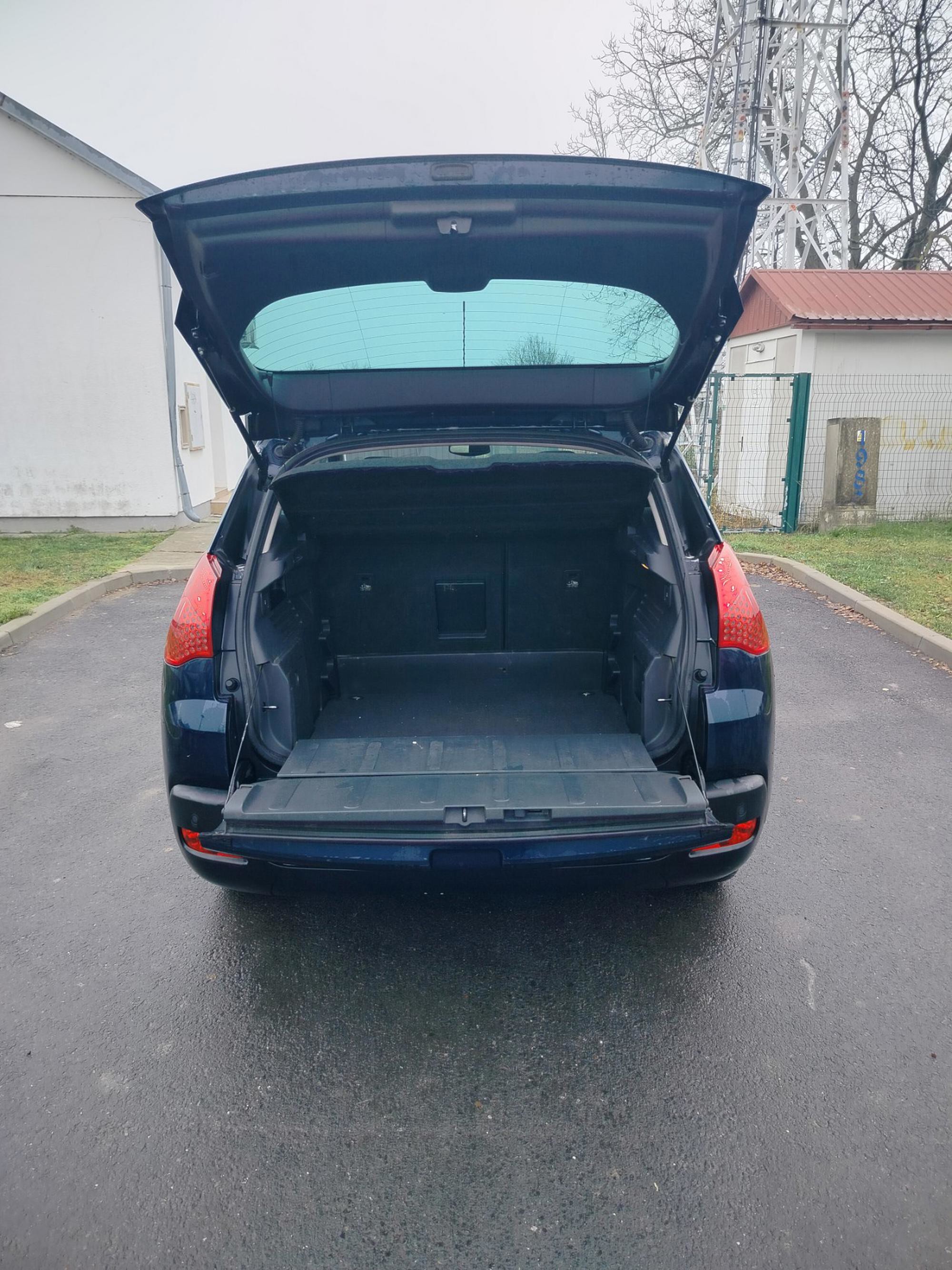 Peugot 3008 2.0 HDI reg. godinu dana, fotografija 6