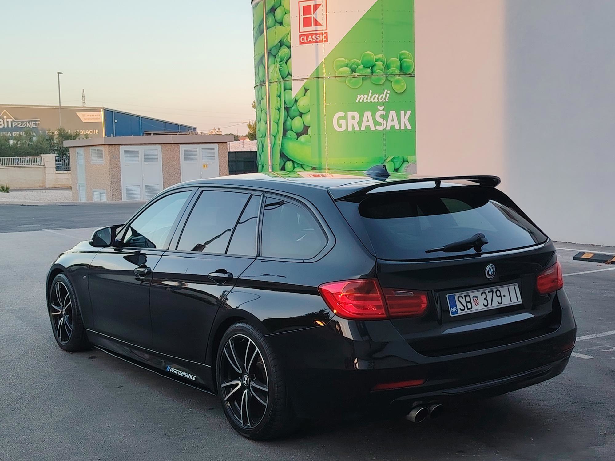 Bmw 318d, navi, automatska Dvozonska klima, Alu felge 18, napravljen veliki servis, fotografija 2