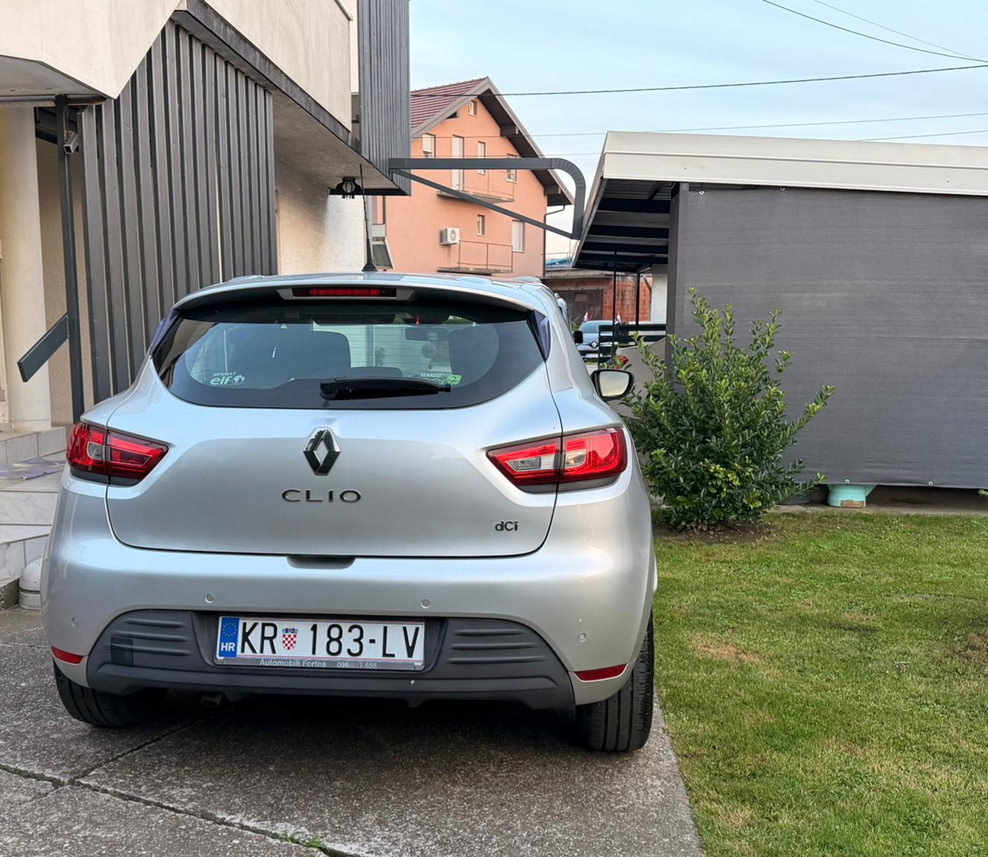 RENAULT CLIO 2017g..1.5 dci..REG 5/27..KLIMA..NAVI..PDC..EPS..MF VOLAN..LED DNEVNA..ODLIČAN..6999 €, fotografija 5