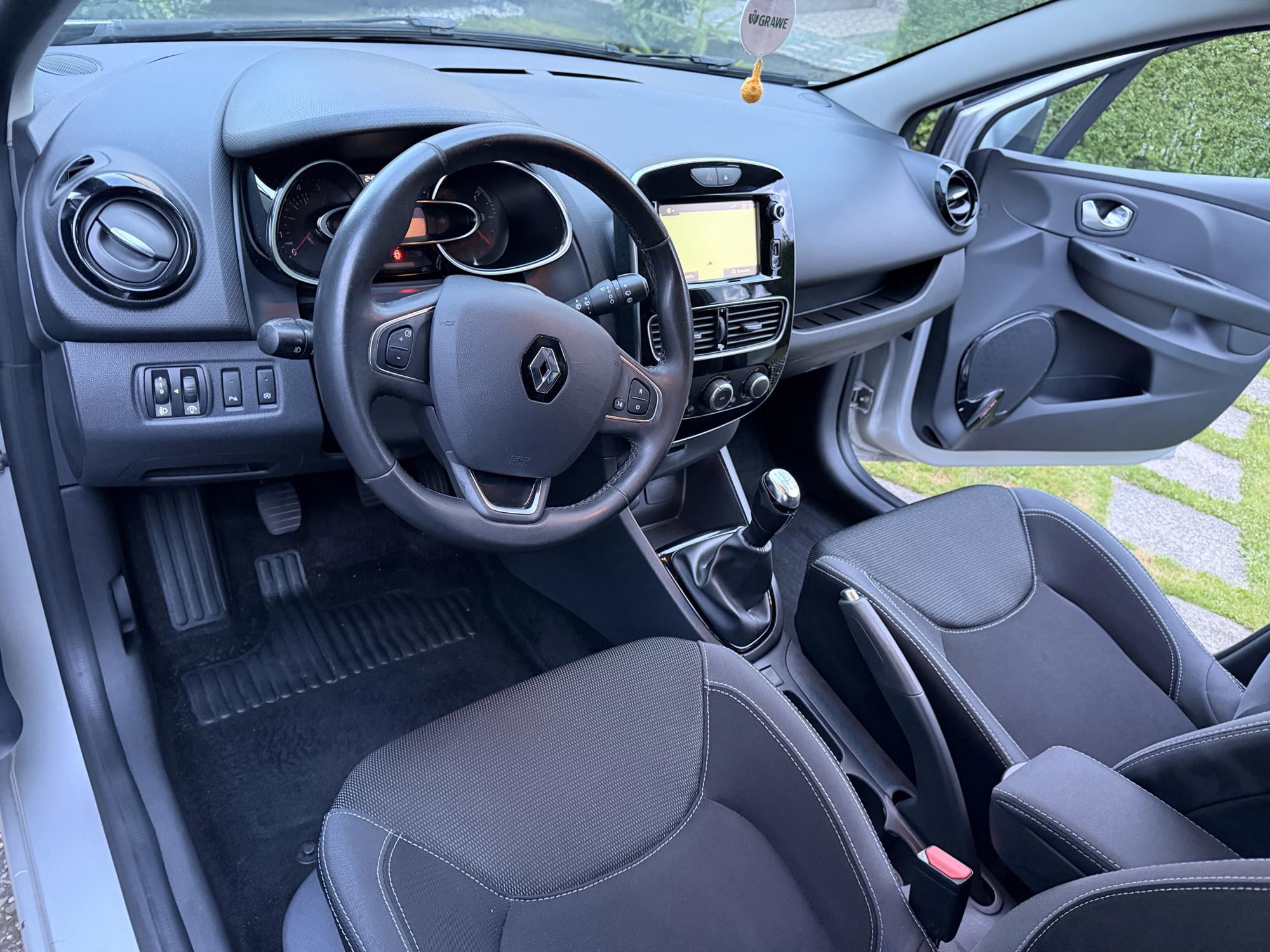 RENAULT CLIO 2017g..1.5 dci..REG 5/27..KLIMA..NAVI..PDC..EPS..MF VOLAN..LED DNEVNA..ODLIČAN..6999 €, fotografija 14